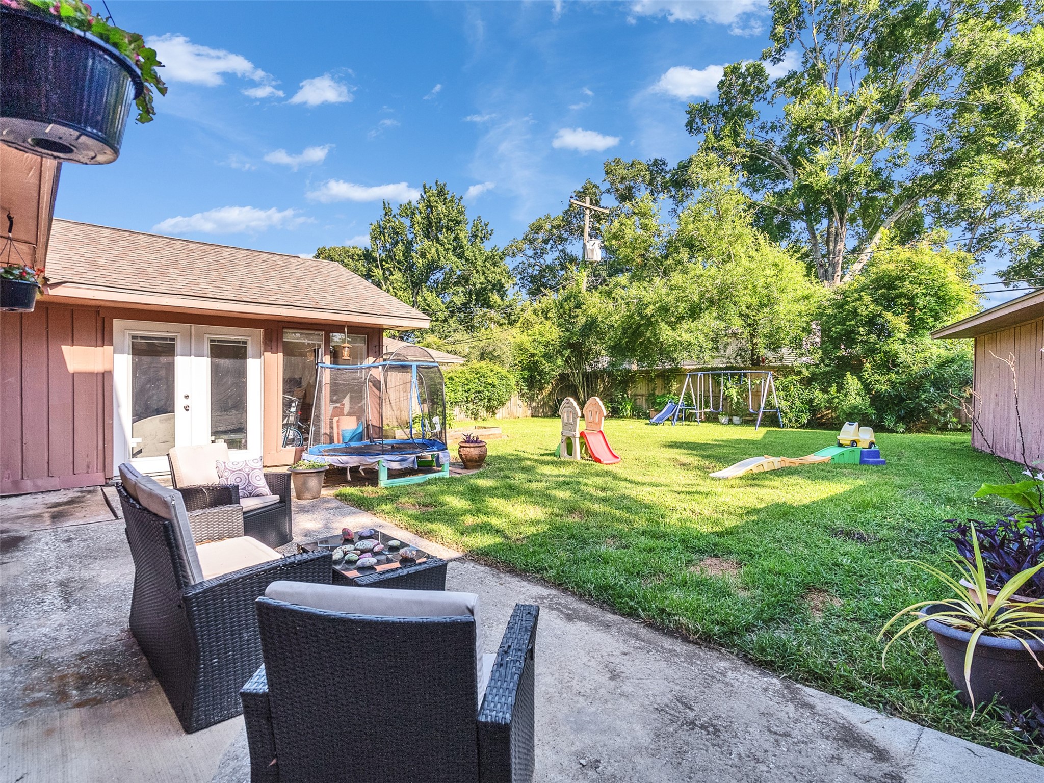 426 Shadow Creek Drive Property Photo 32