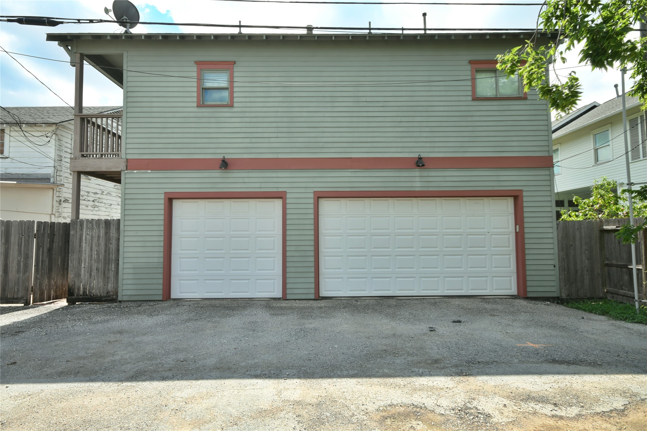 536 Columbia A Property Photo 3