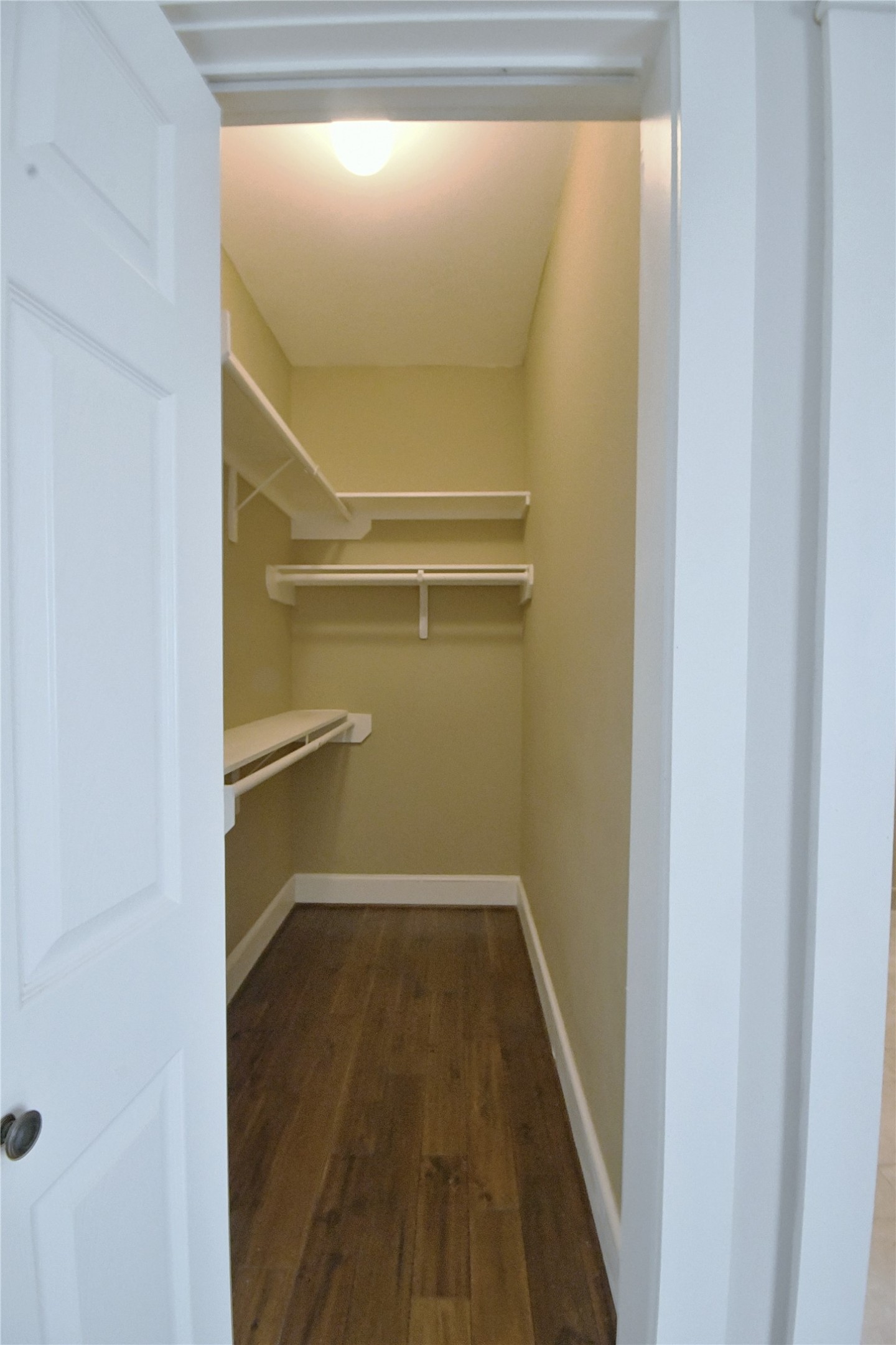 536 Columbia A Property Photo 12