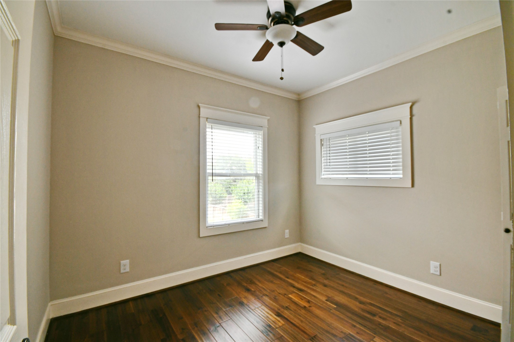 536 Columbia A Property Photo 14