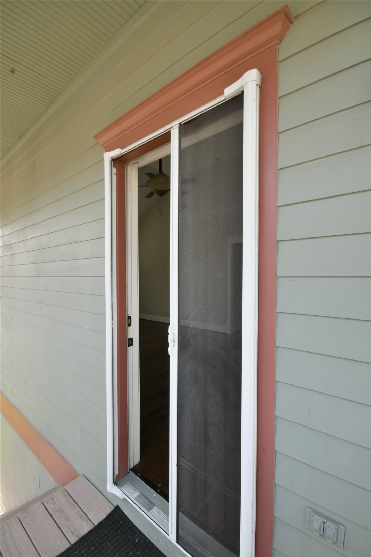 536 Columbia A Property Photo 17