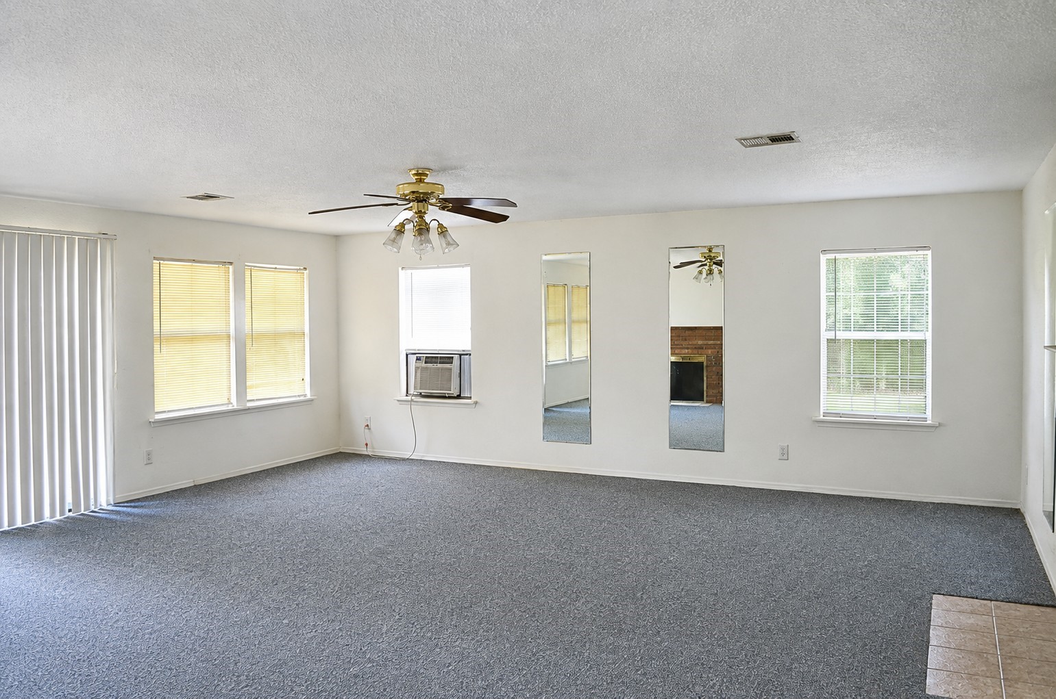 242 Lamenda Avenue Property Photo 5