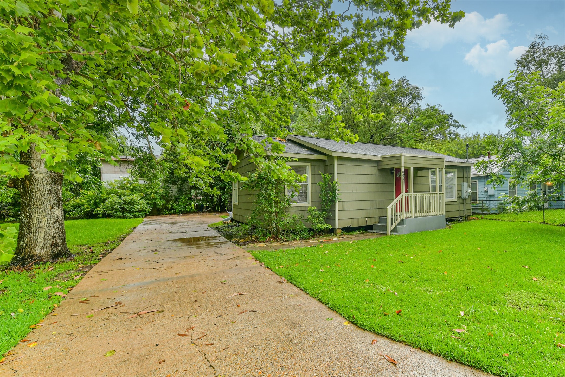 809 Chestnut Street Property Photo 2