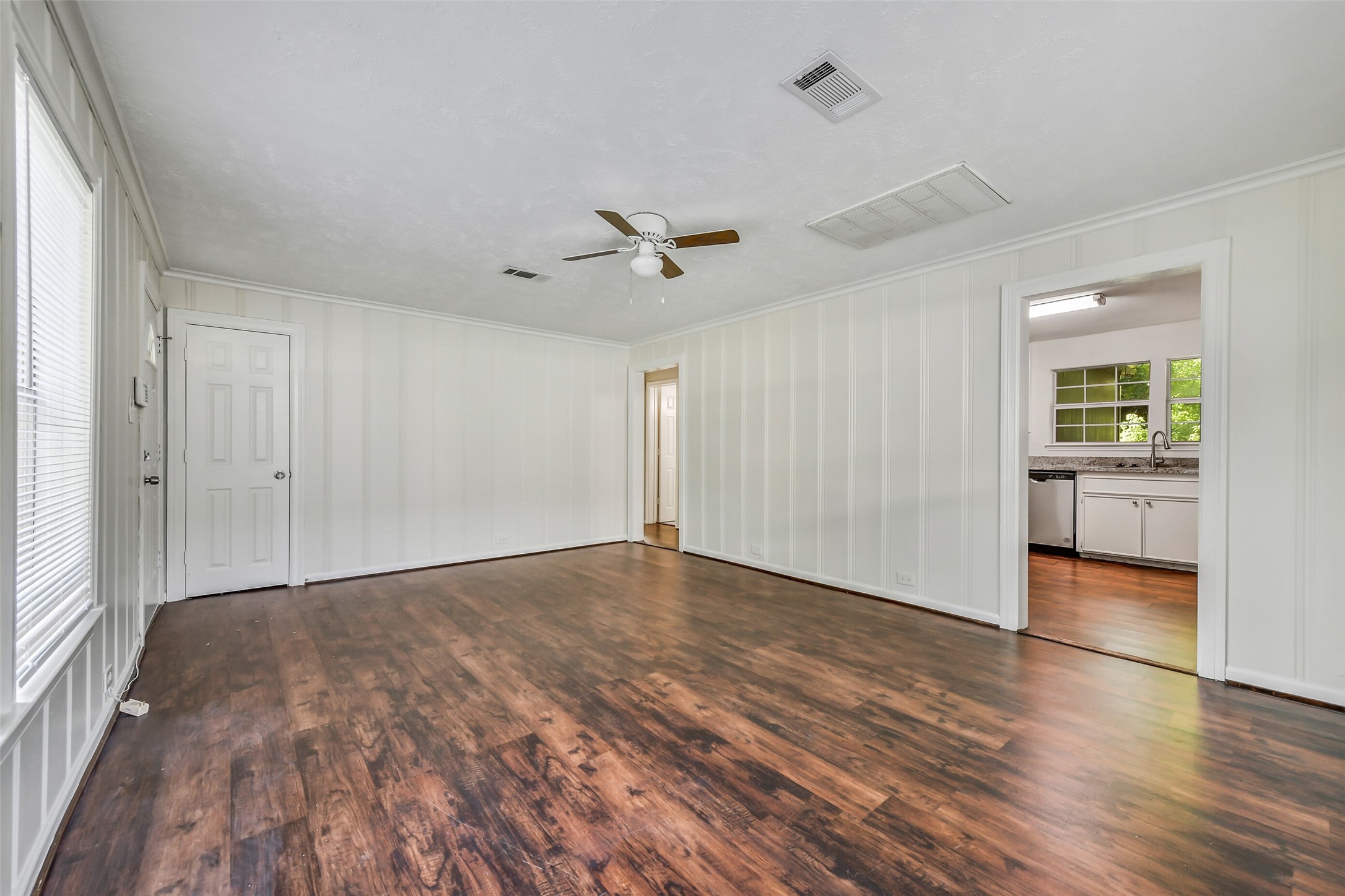 809 Chestnut Street Property Photo 4