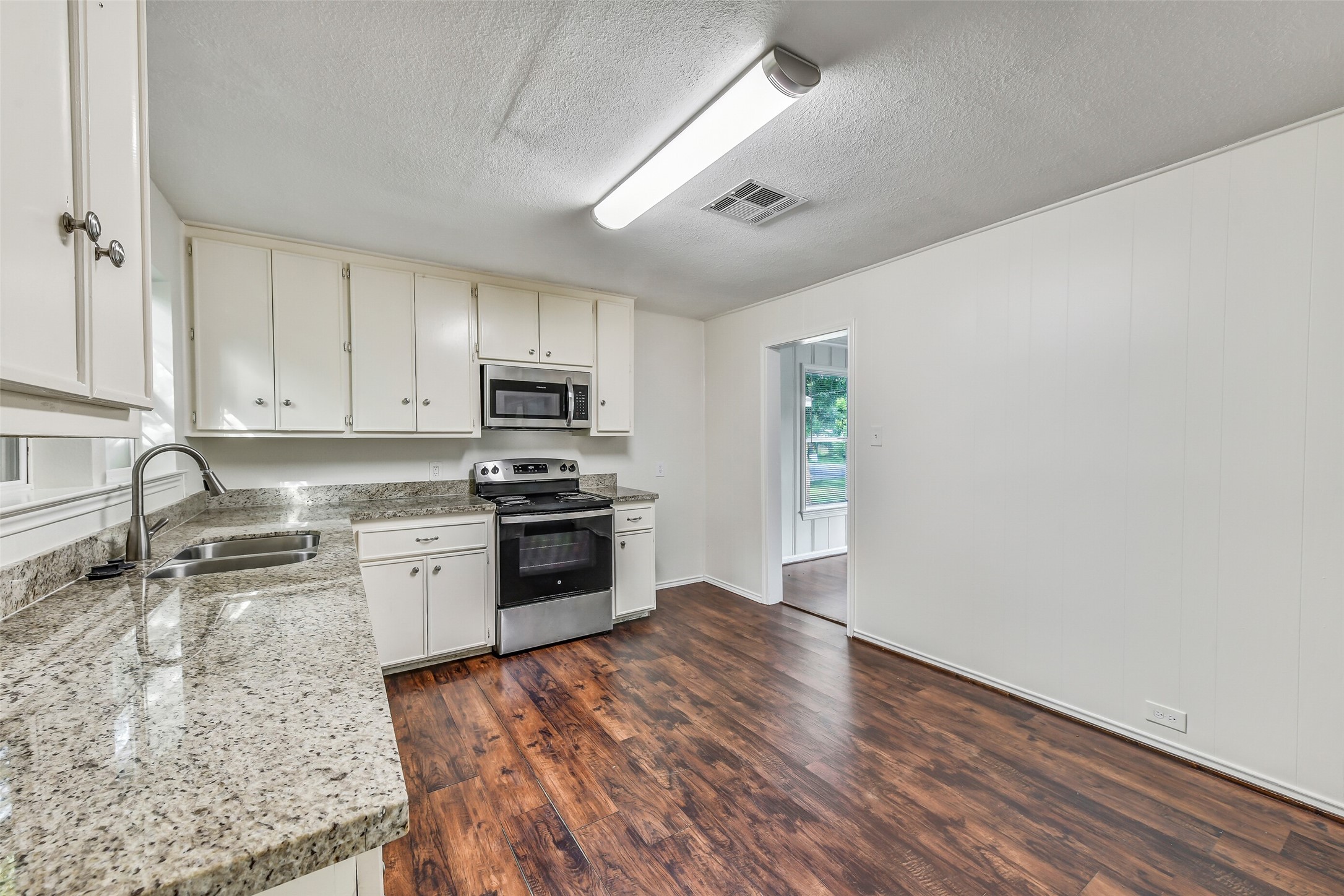 809 Chestnut Street Property Photo 9