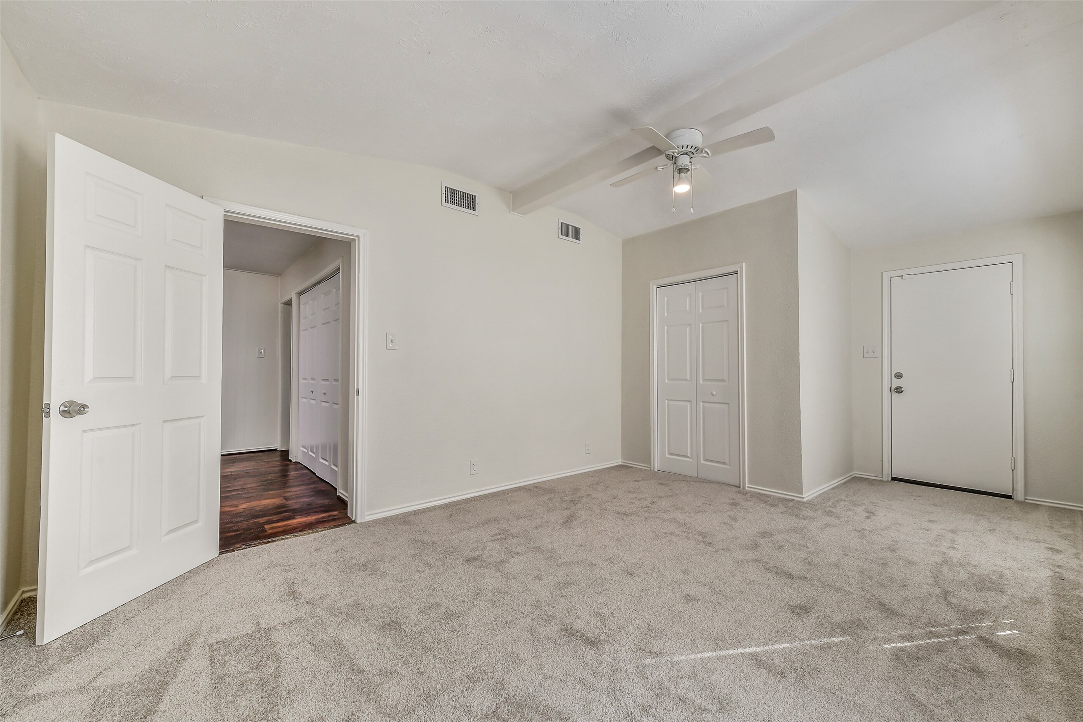 809 Chestnut Street Property Photo 14
