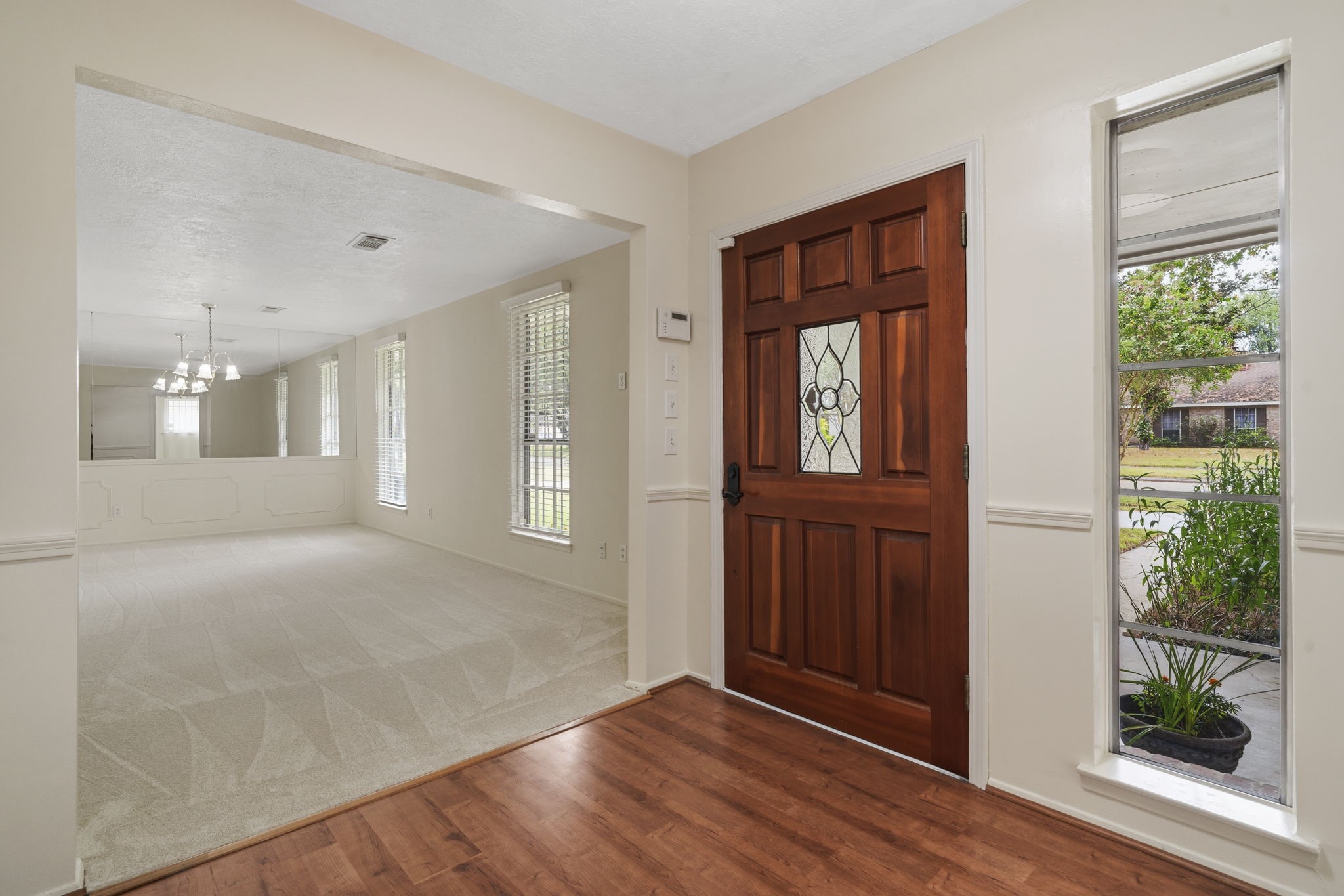 6102 Redding Road Property Photo 6
