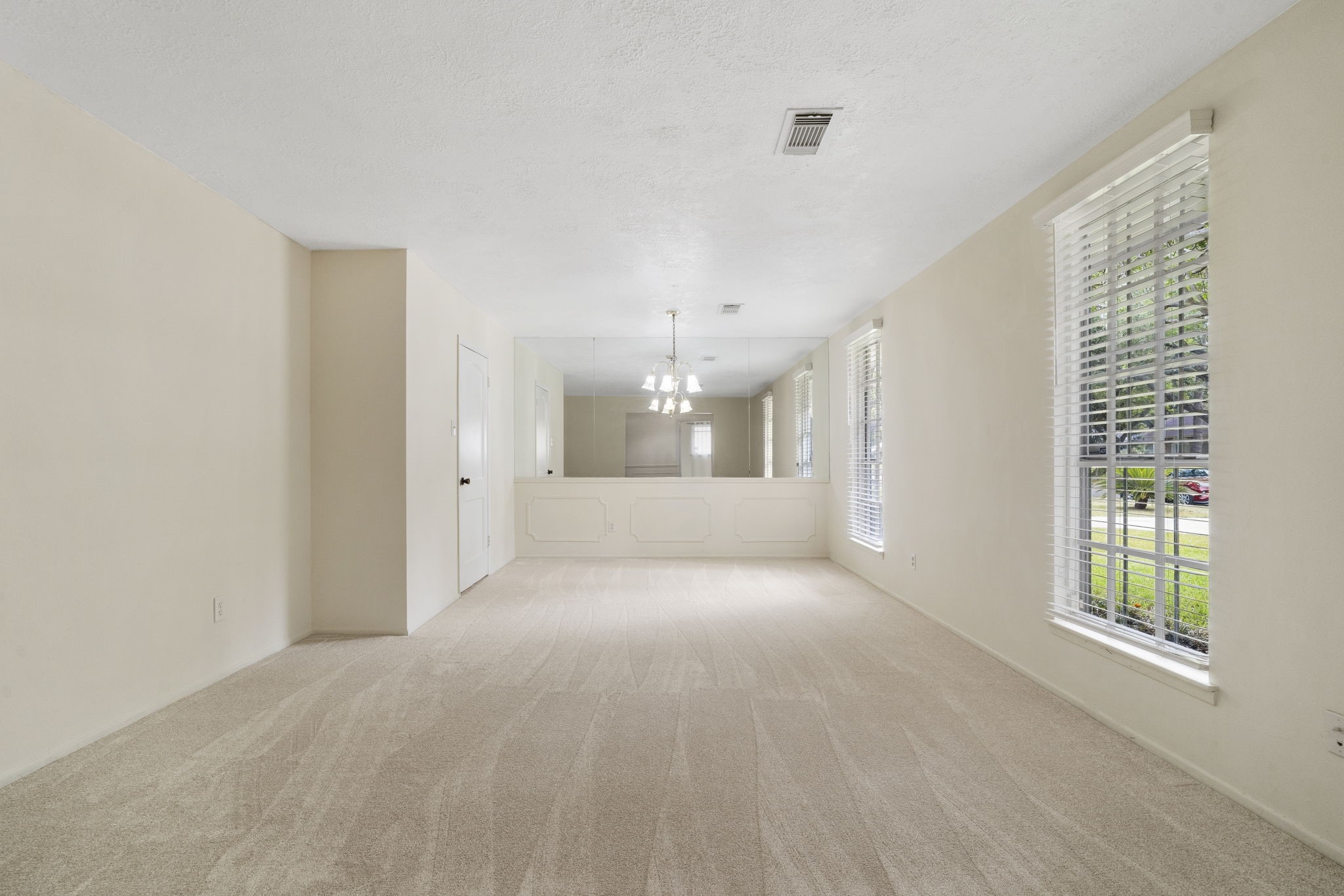 6102 Redding Road Property Photo 7