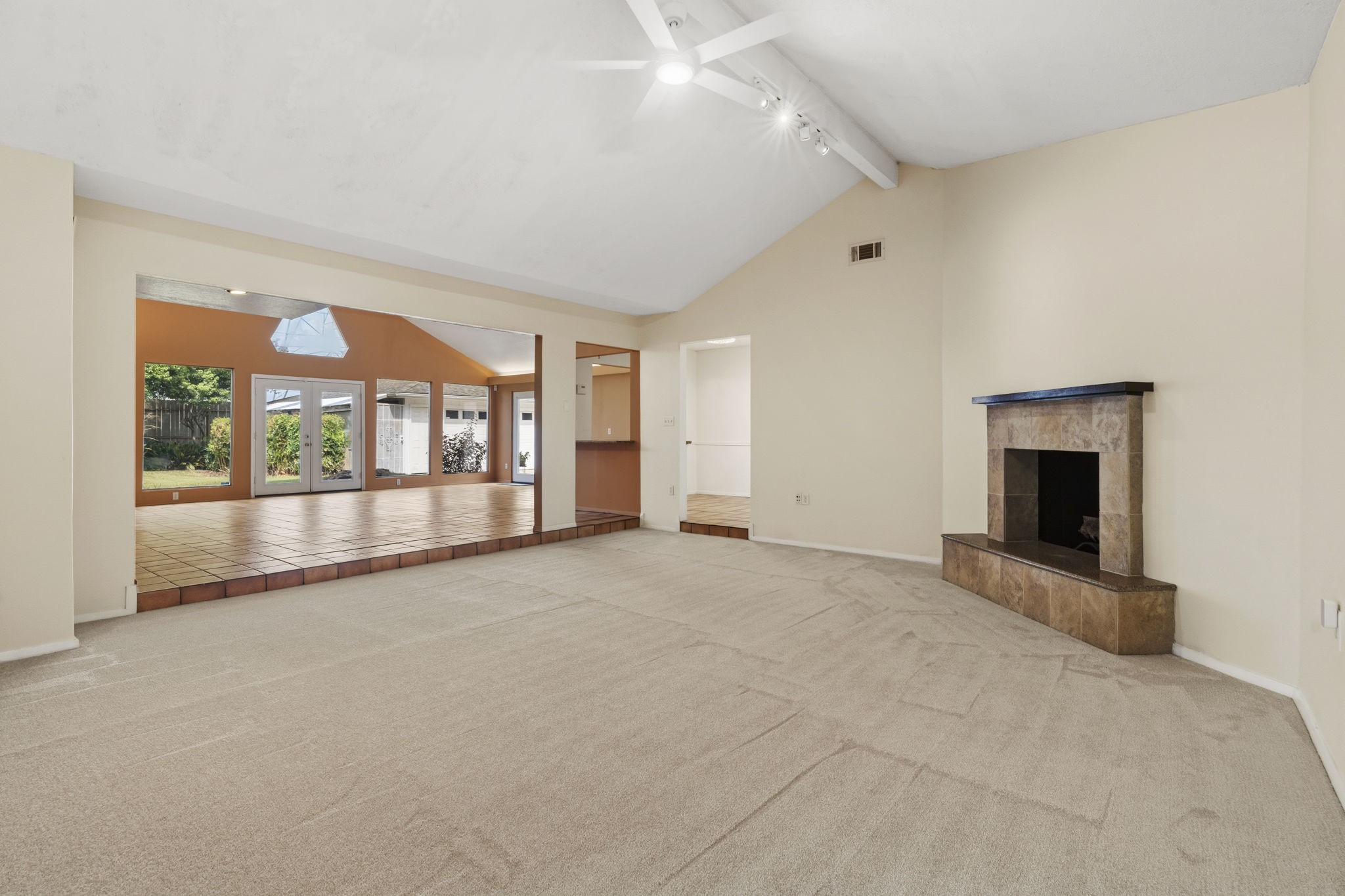 6102 Redding Road Property Photo 11
