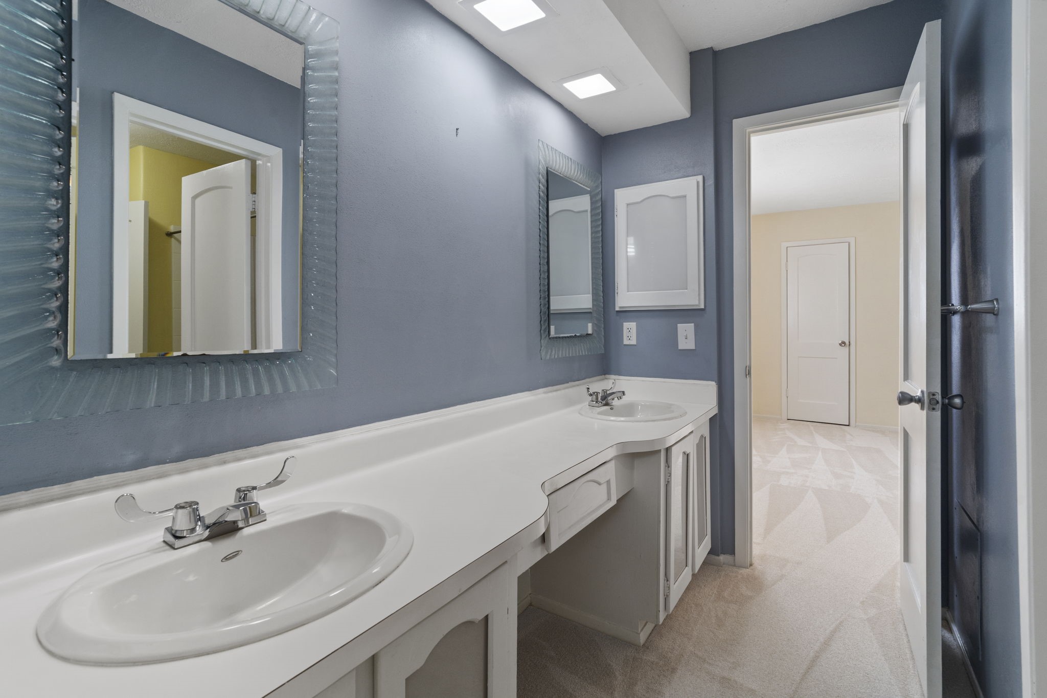 6102 Redding Road Property Photo 24
