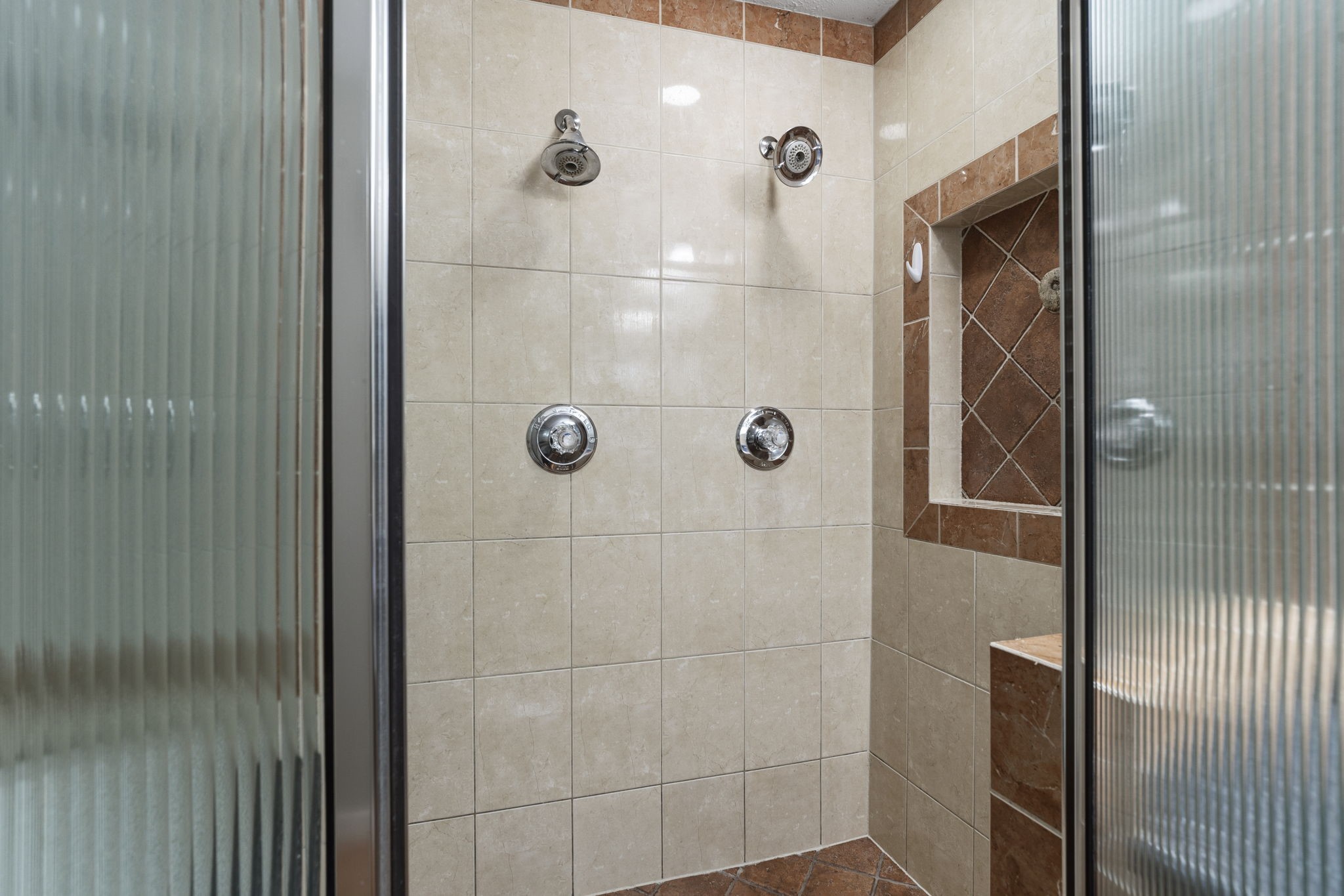 6102 Redding Road Property Photo 31