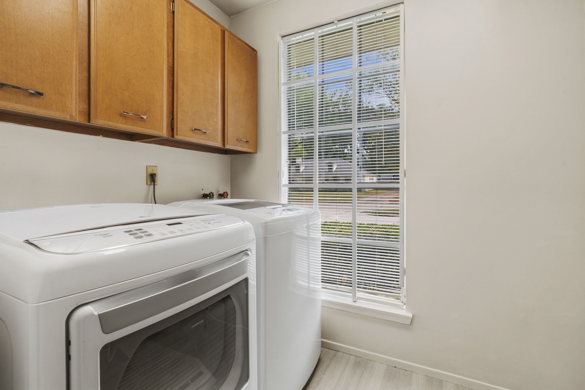 6102 Redding Road Property Photo 34