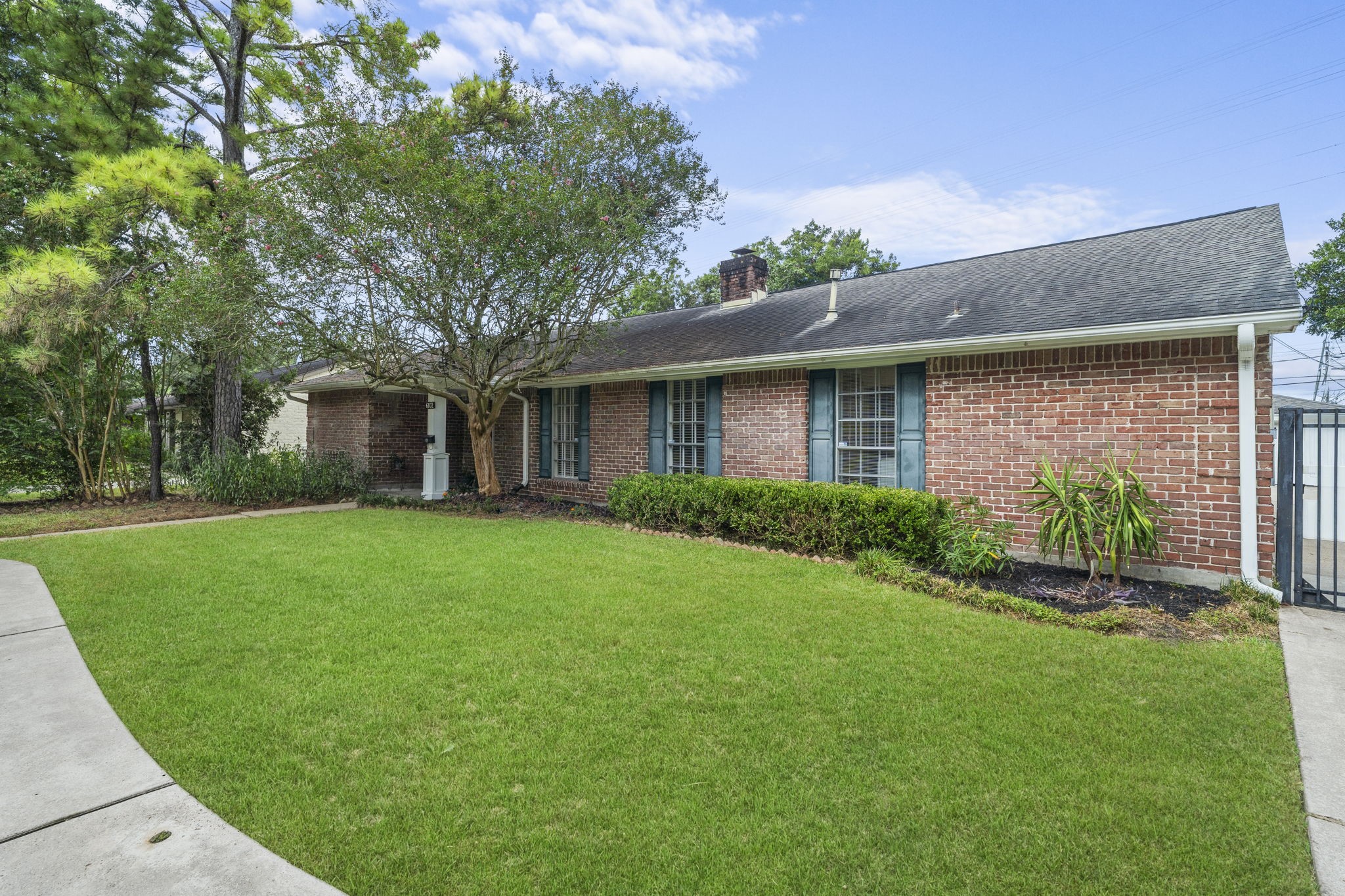 6102 Redding Road Property Photo 40