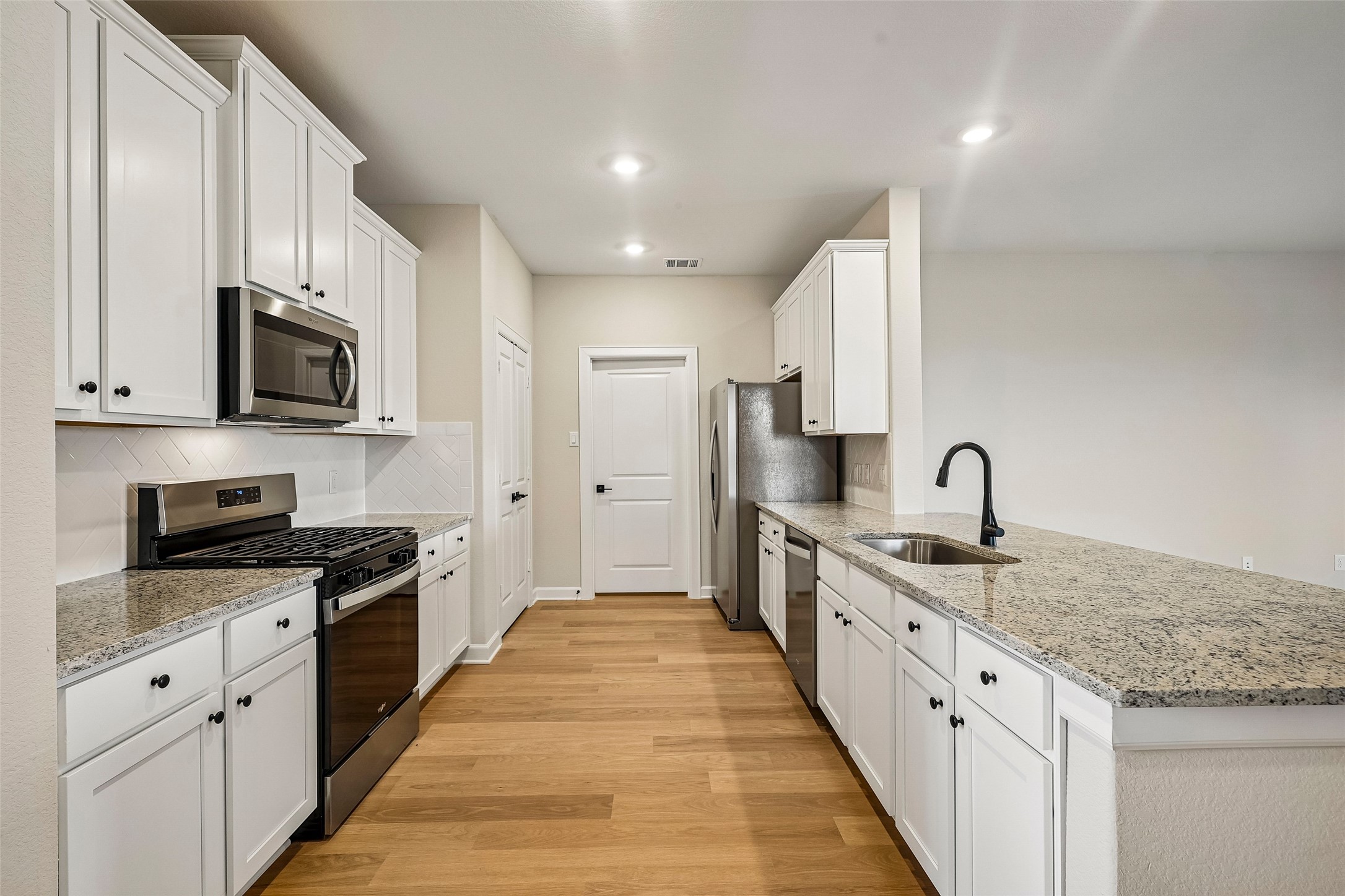 14005 Starboard Reach Drive Property Photo 5