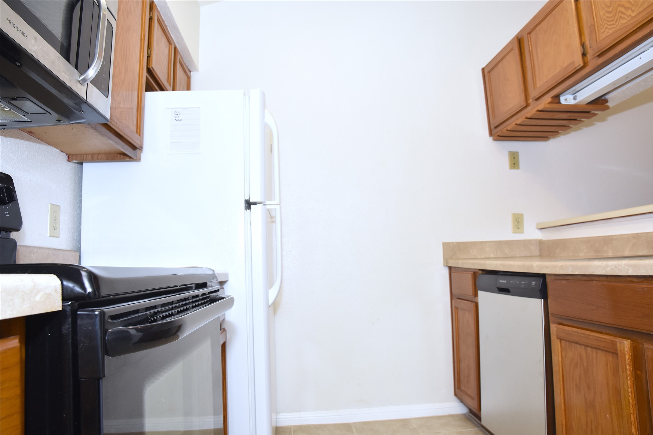 2121 El Paseo Street 2000 Property Photo 13