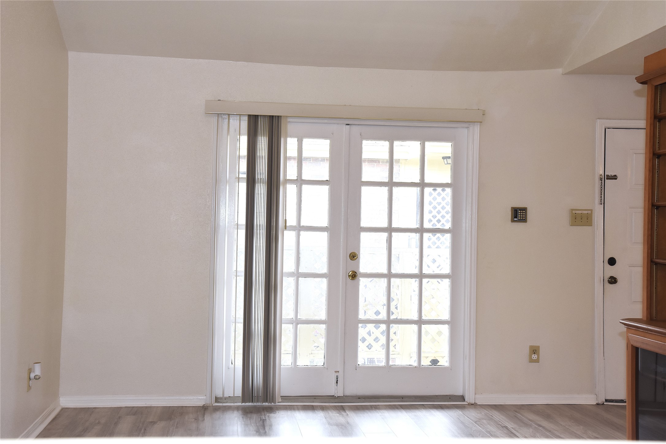 2121 El Paseo Street 2000 Property Photo 15
