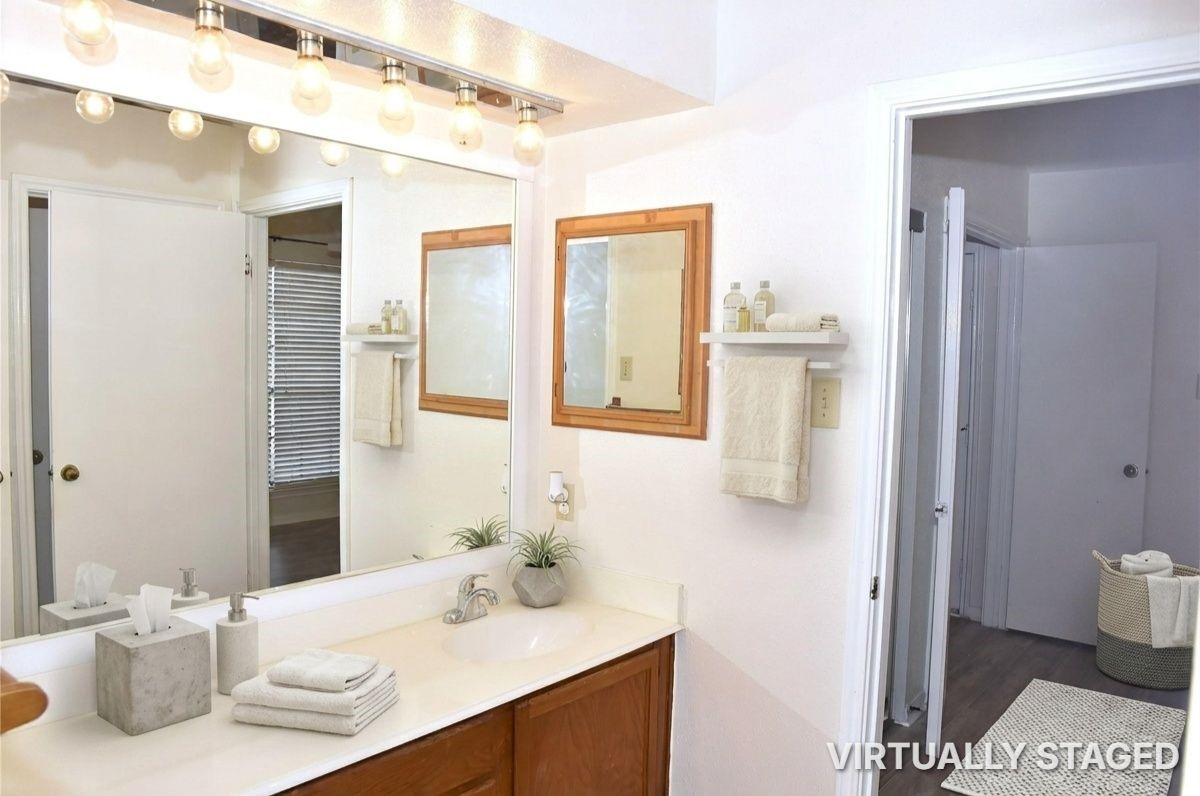 2121 El Paseo Street 2000 Property Photo 32
