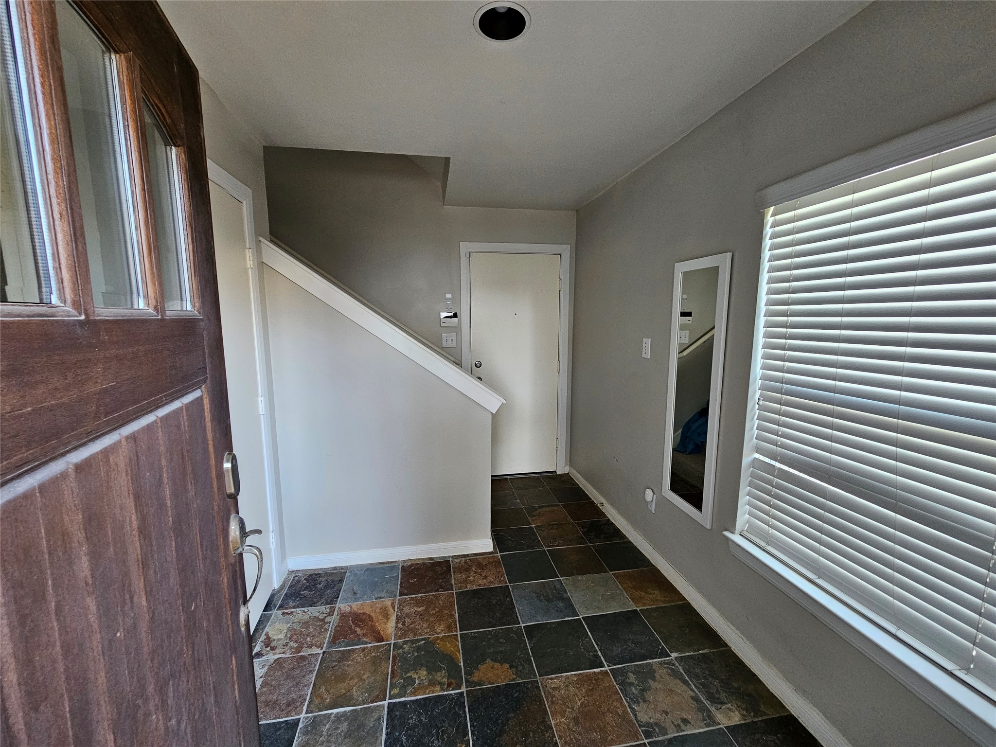 1271 W 17th Street Property Photo 2