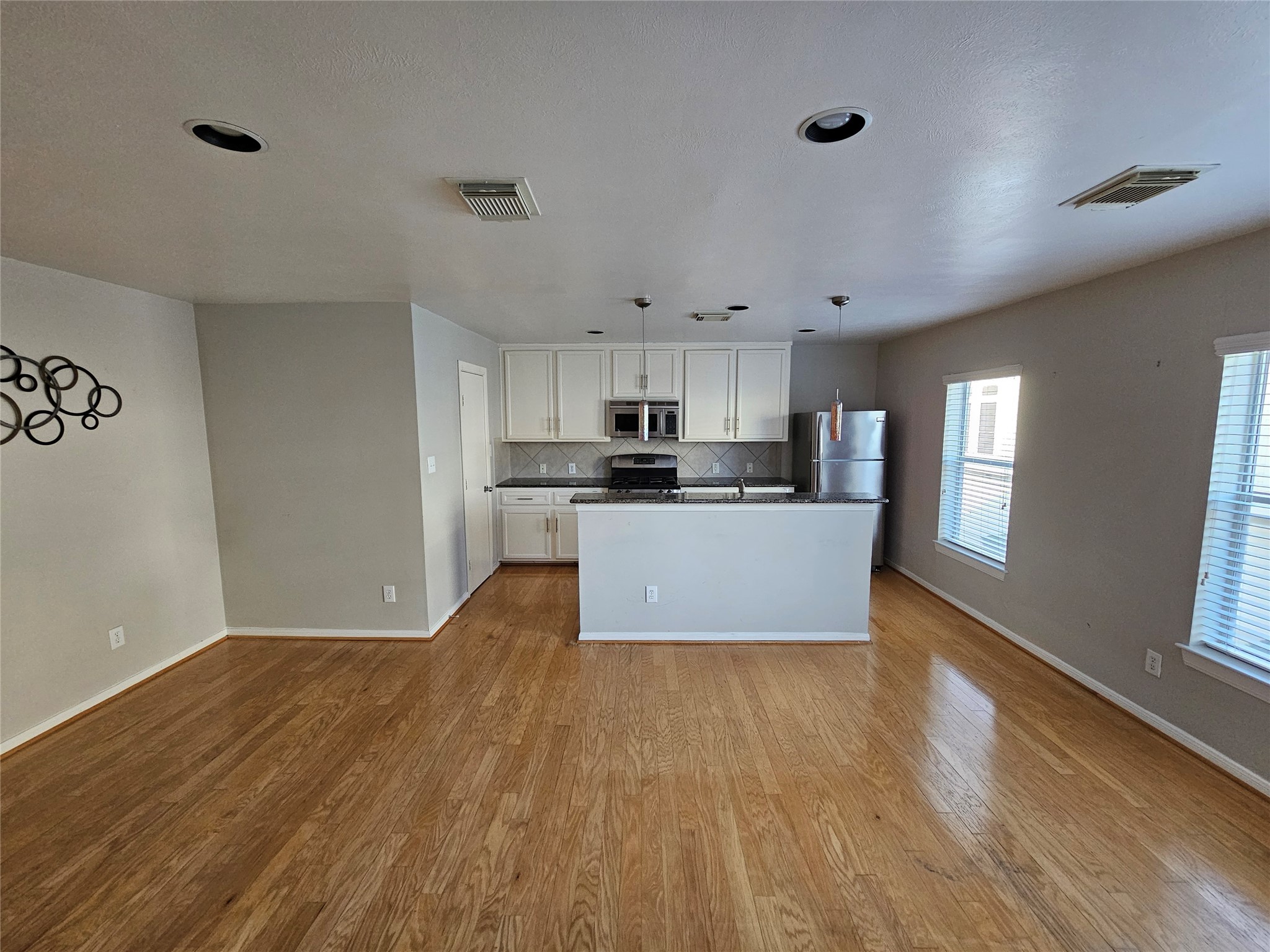 1271 W 17th Street Property Photo 9