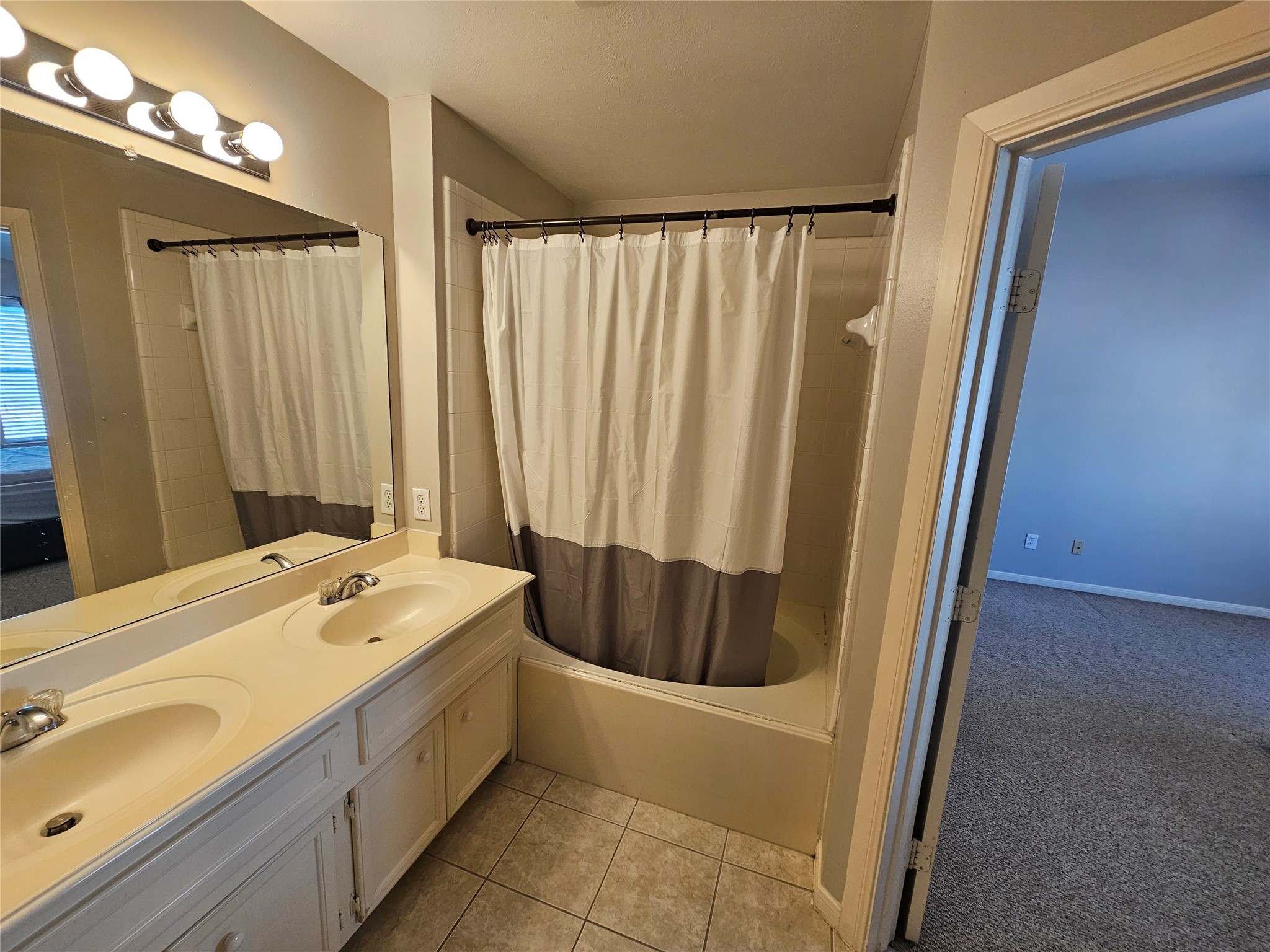 1271 W 17th Street Property Photo 27