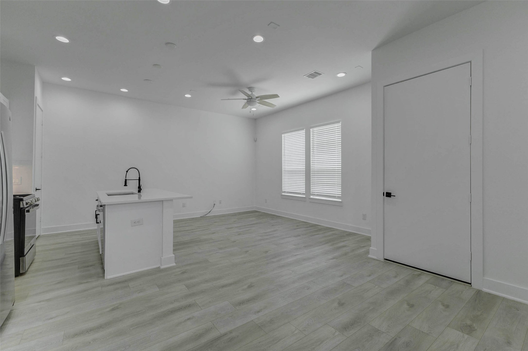 5727 Elysium Street Property Photo 10