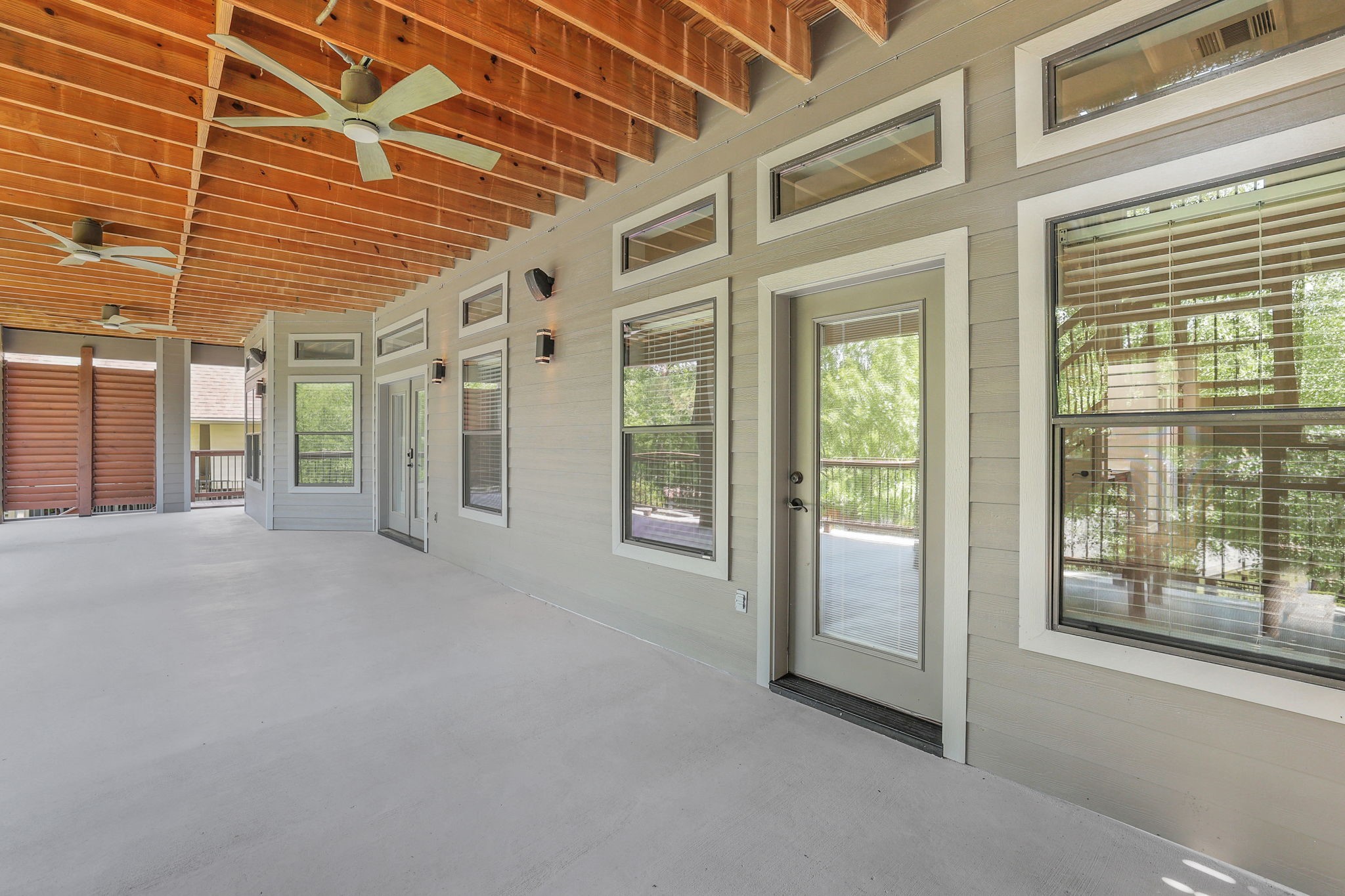 270 Lake Grove Drive Property Photo 31