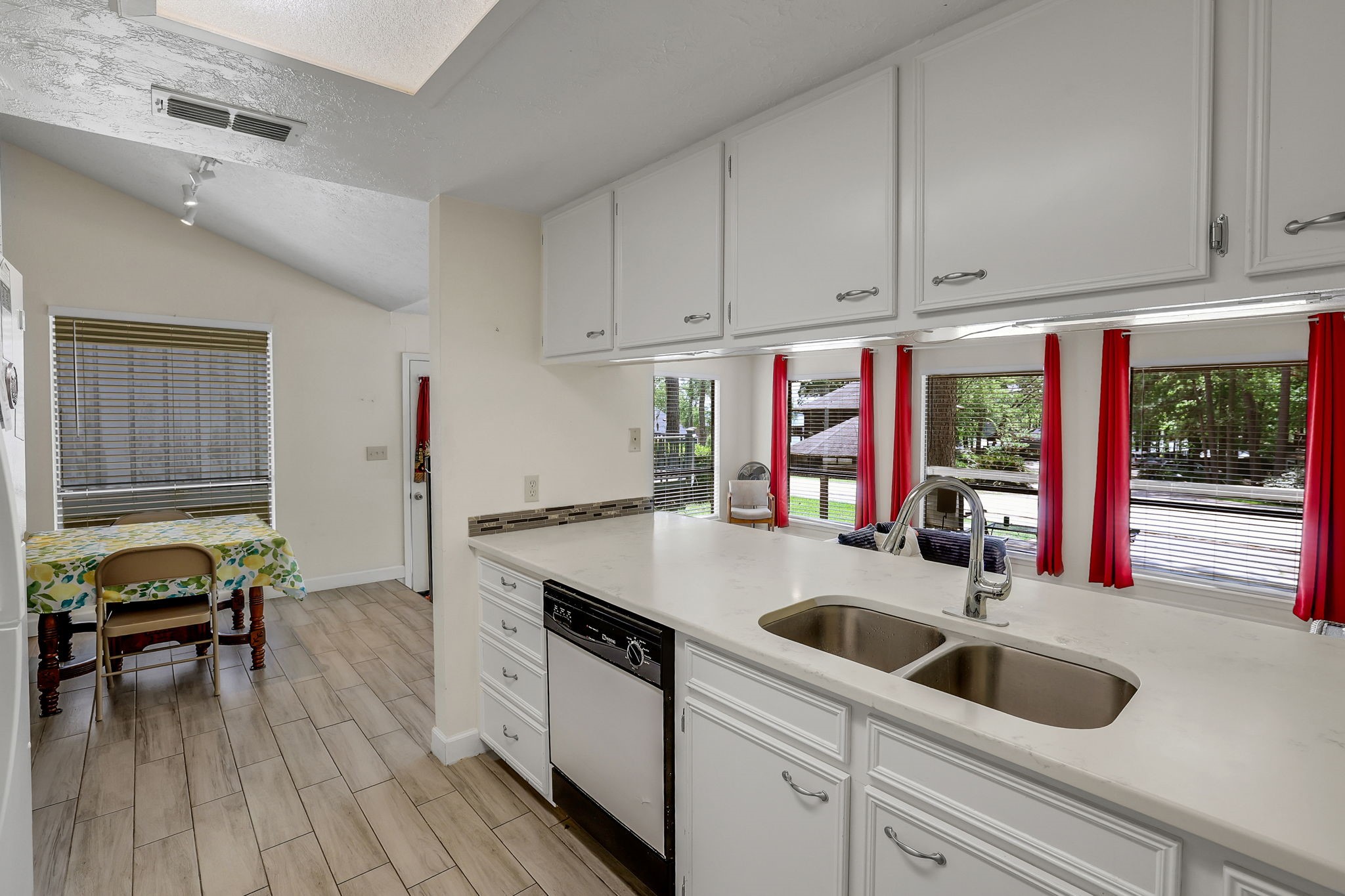 111 Harbour Row Drive Property Photo 11