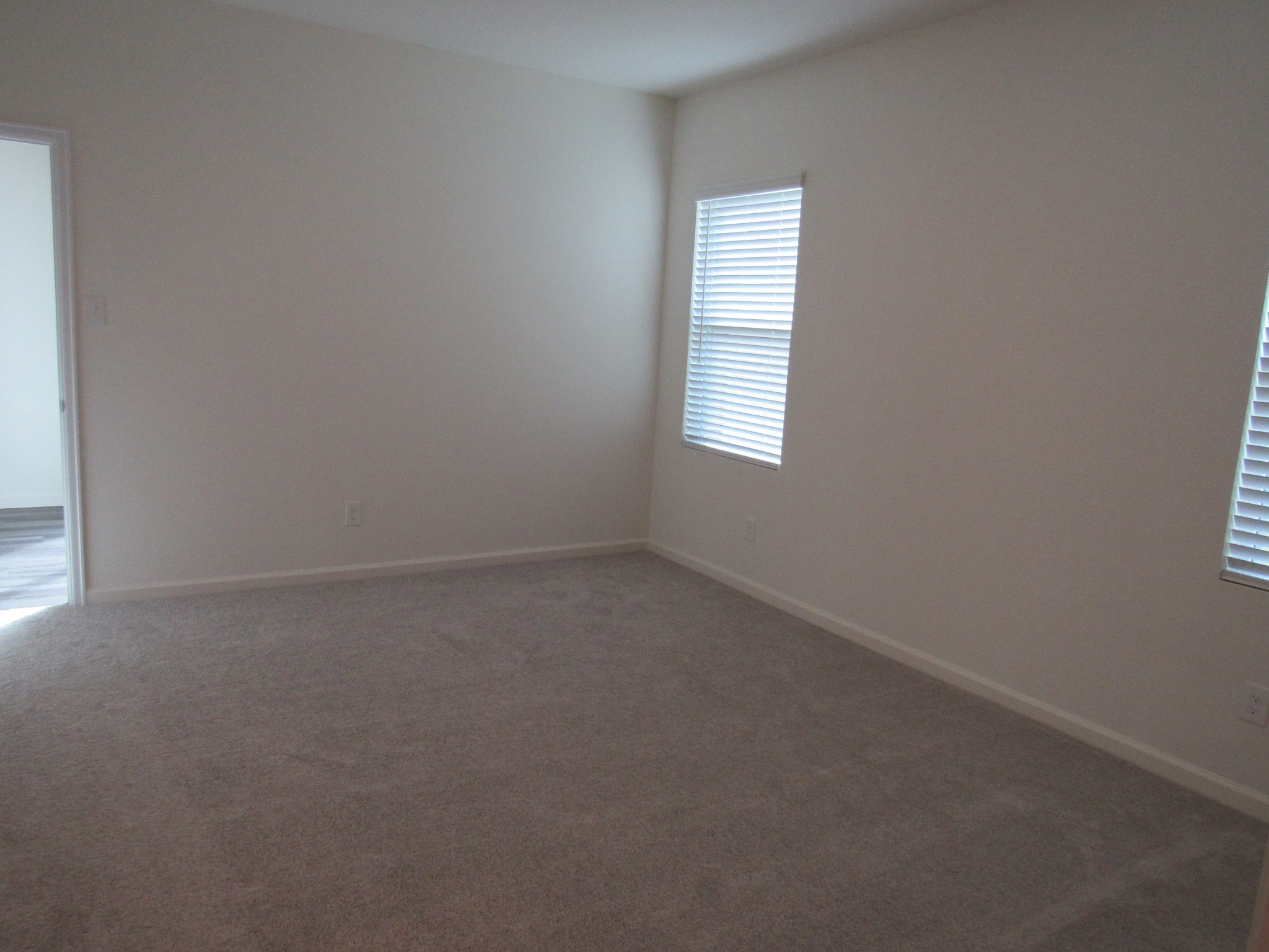 9538 Travertine Court Property Photo 7