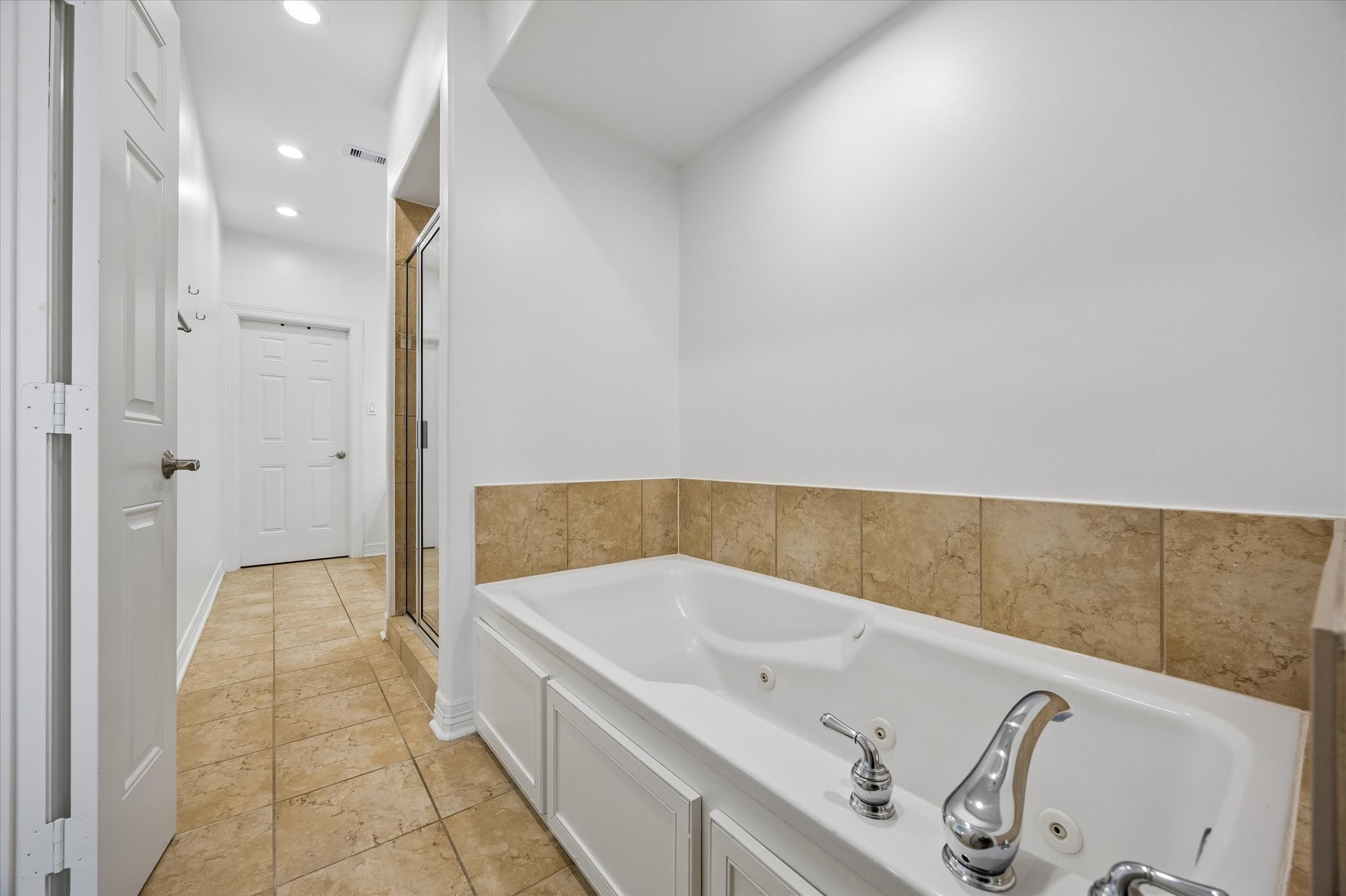 5503 Darling Street Property Photo 16