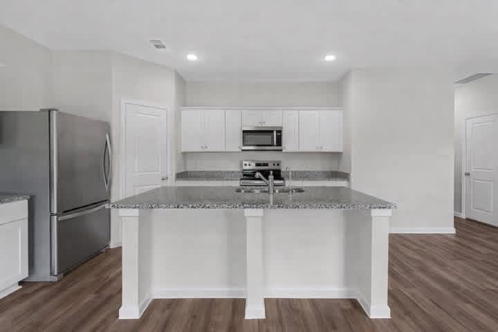 25288 Brookstone Way Property Photo 2
