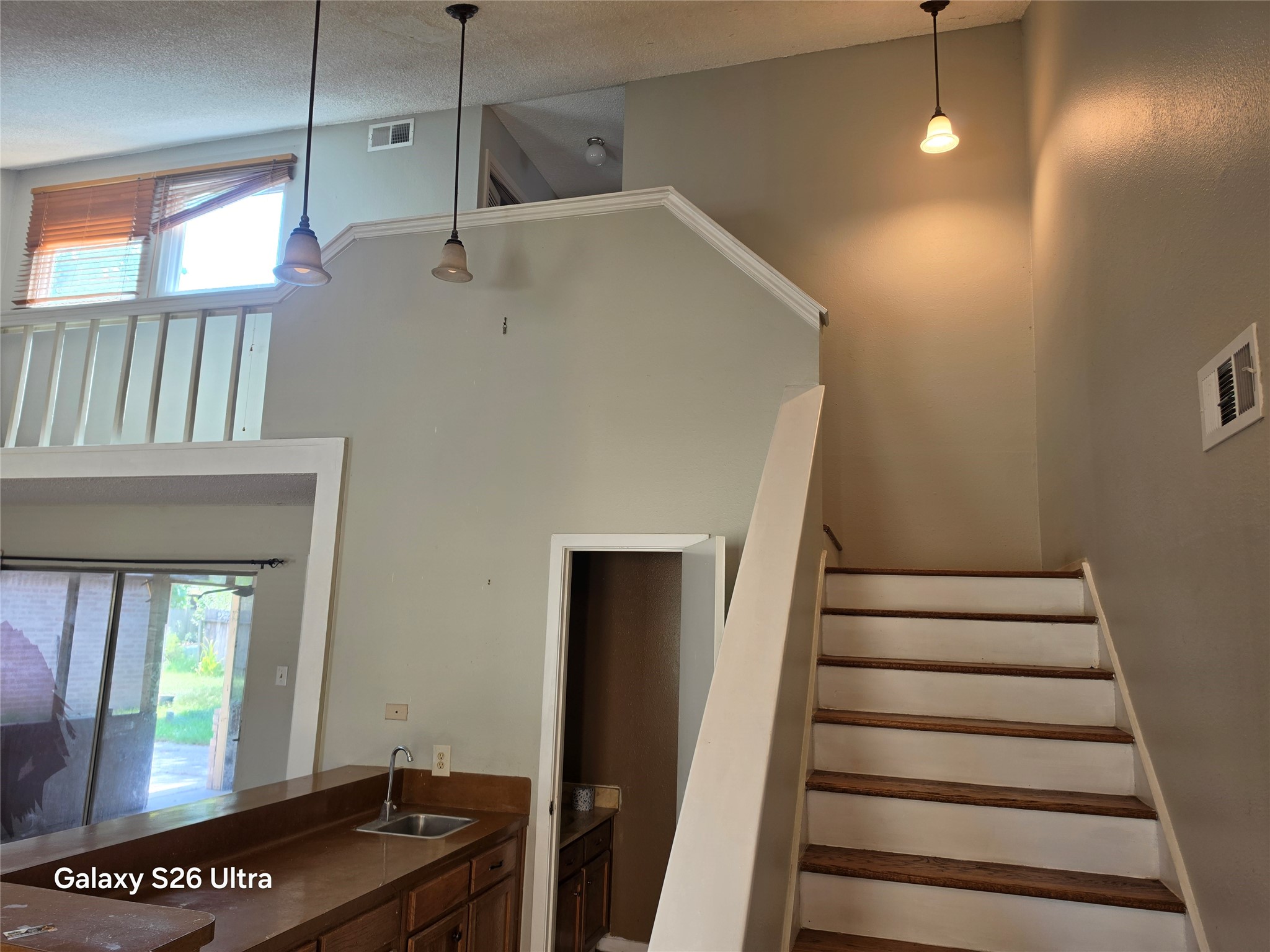 19027 Jodywood Drive Property Photo 4