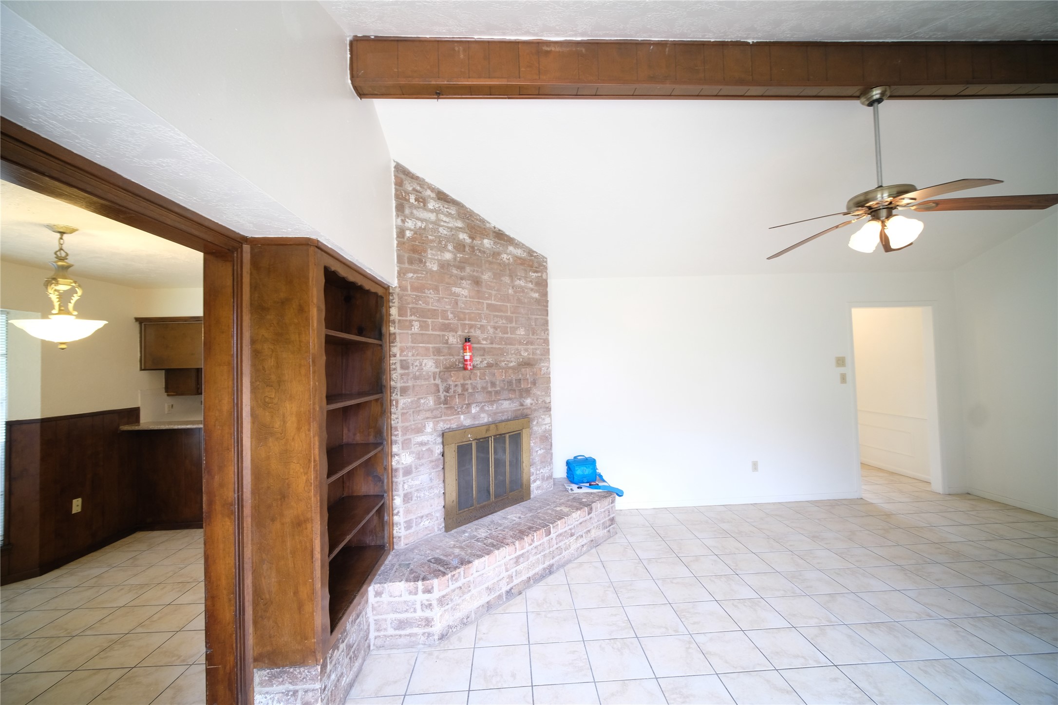 12327 Shannon Hill Property Photo 5