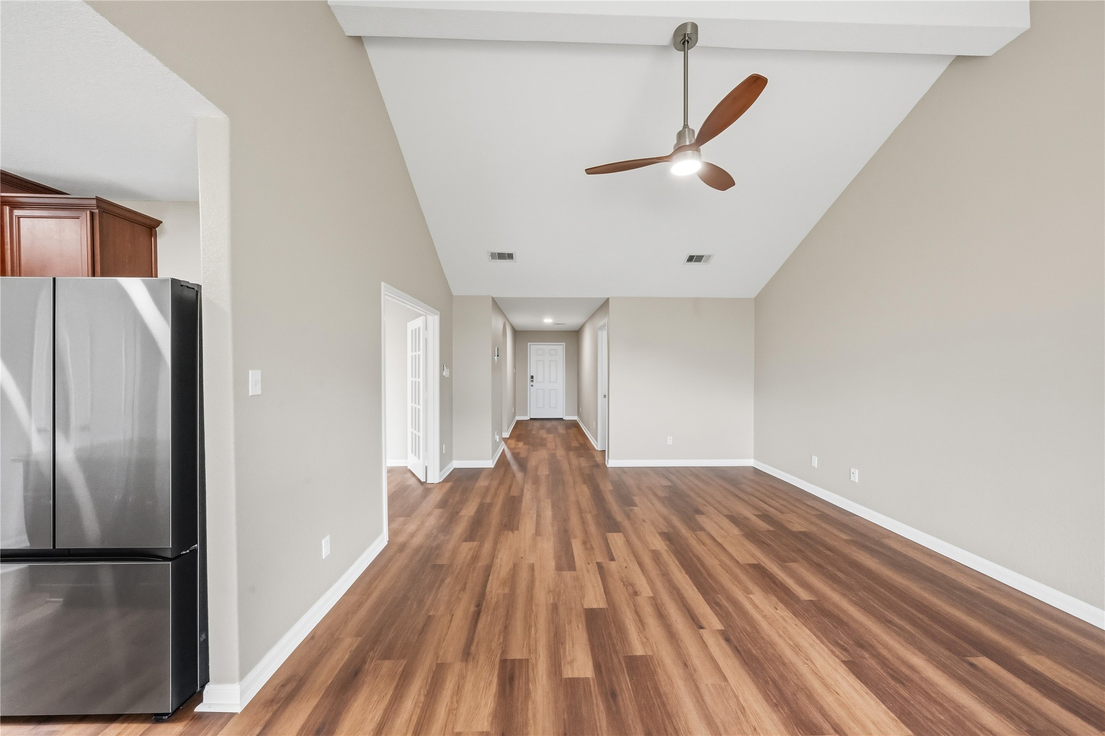 9507 Garnet Grove Drive Property Photo 4