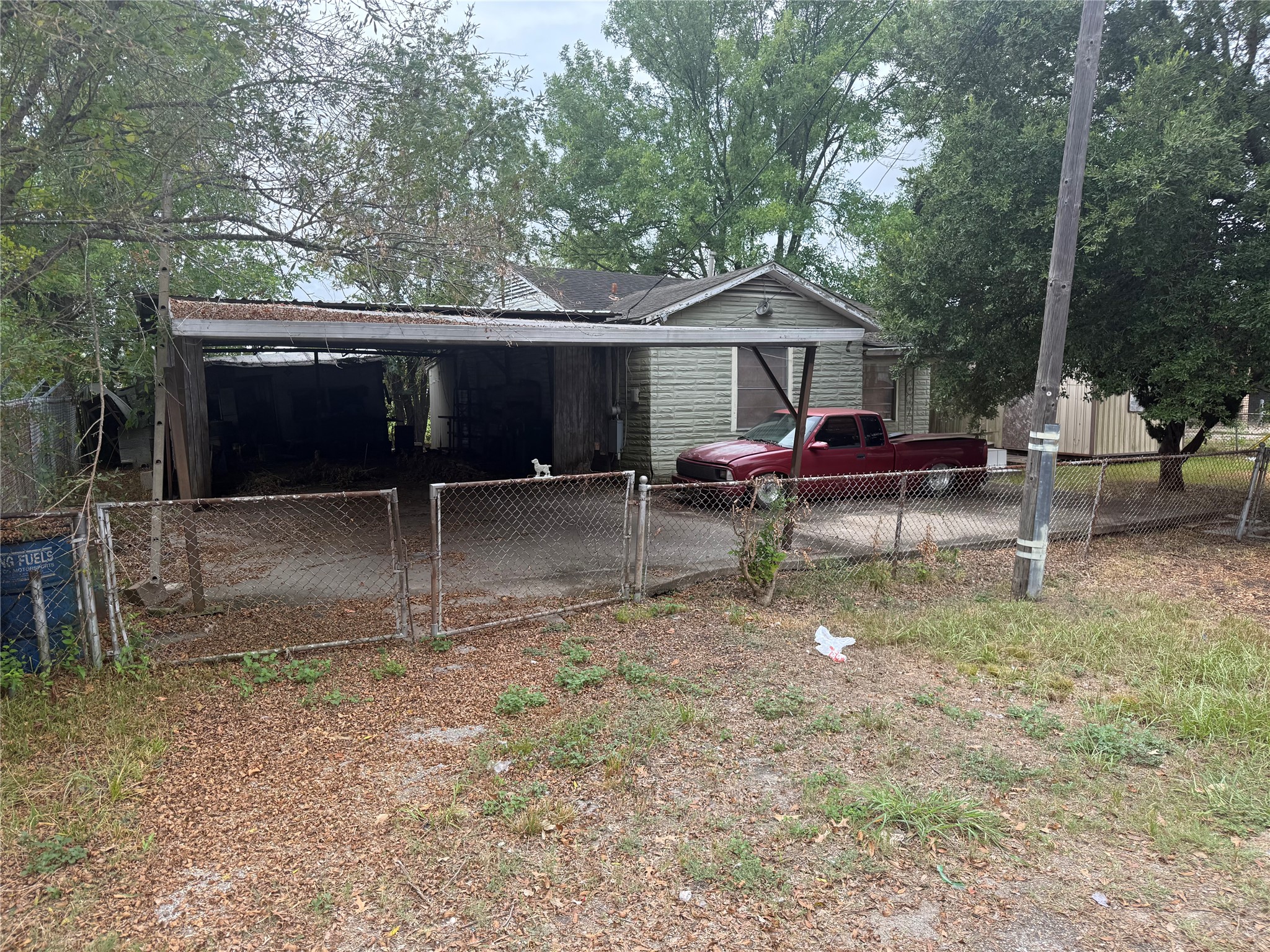 2206 Harris Avenue Property Photo 1