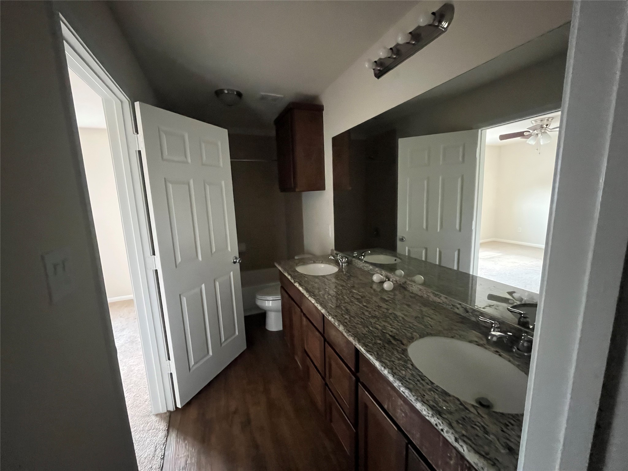1150 N Colbert Street Property Photo 5