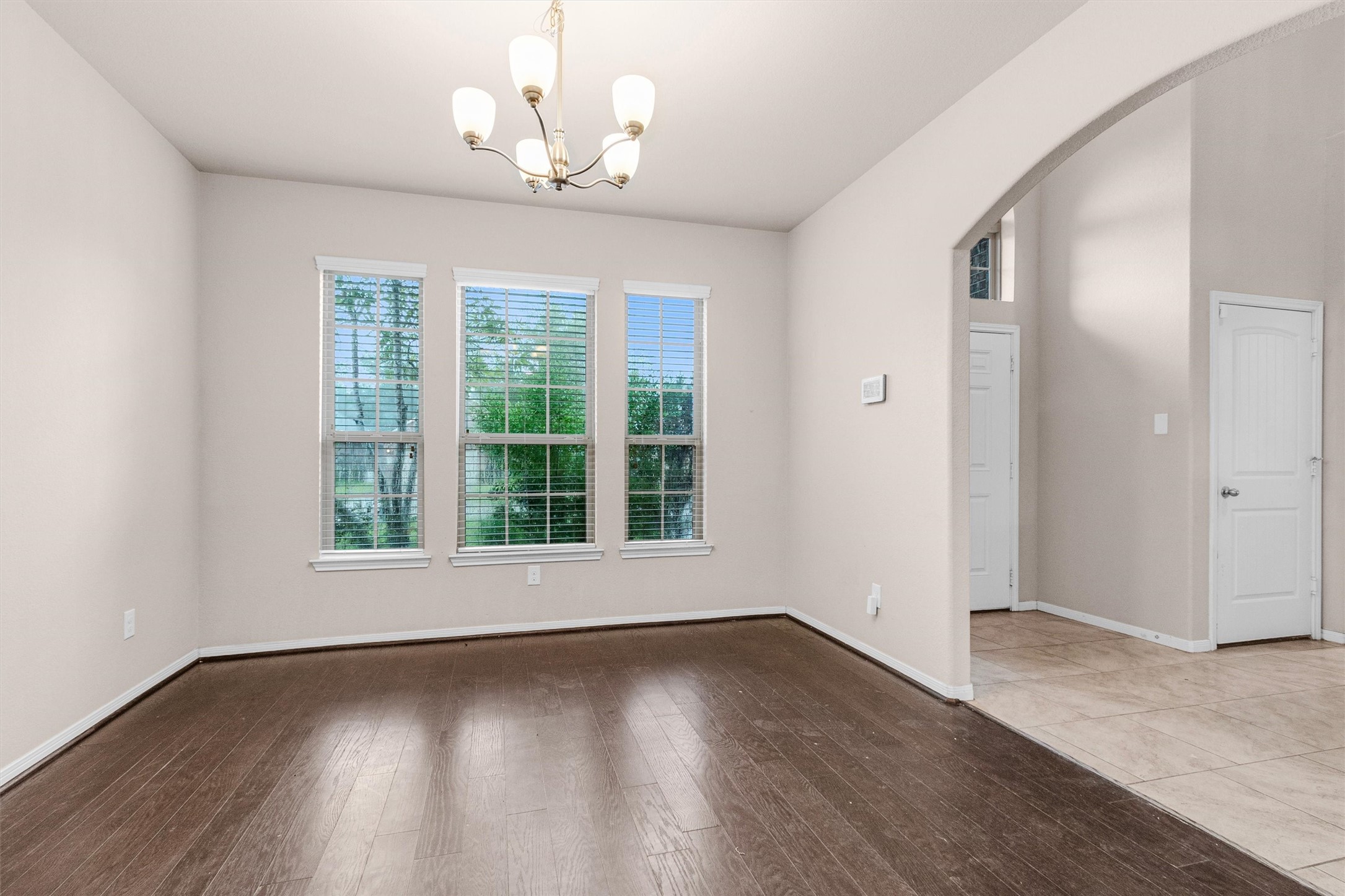 5340 Pointe Spring Crossing Property Photo 4