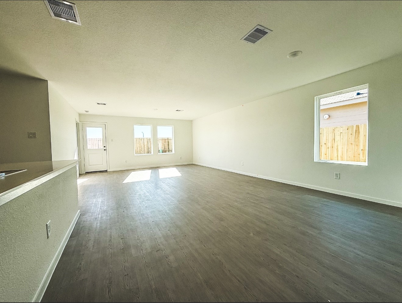 105 Nicholas Road Property Photo 3
