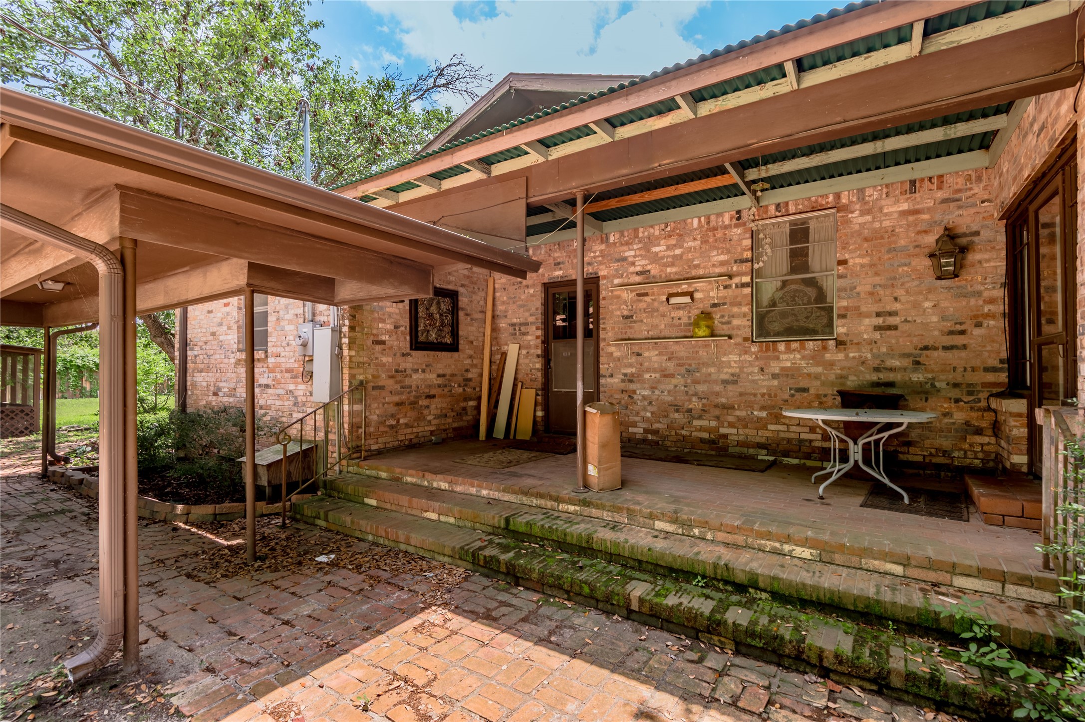 100 W Caroline Street Property Photo 45