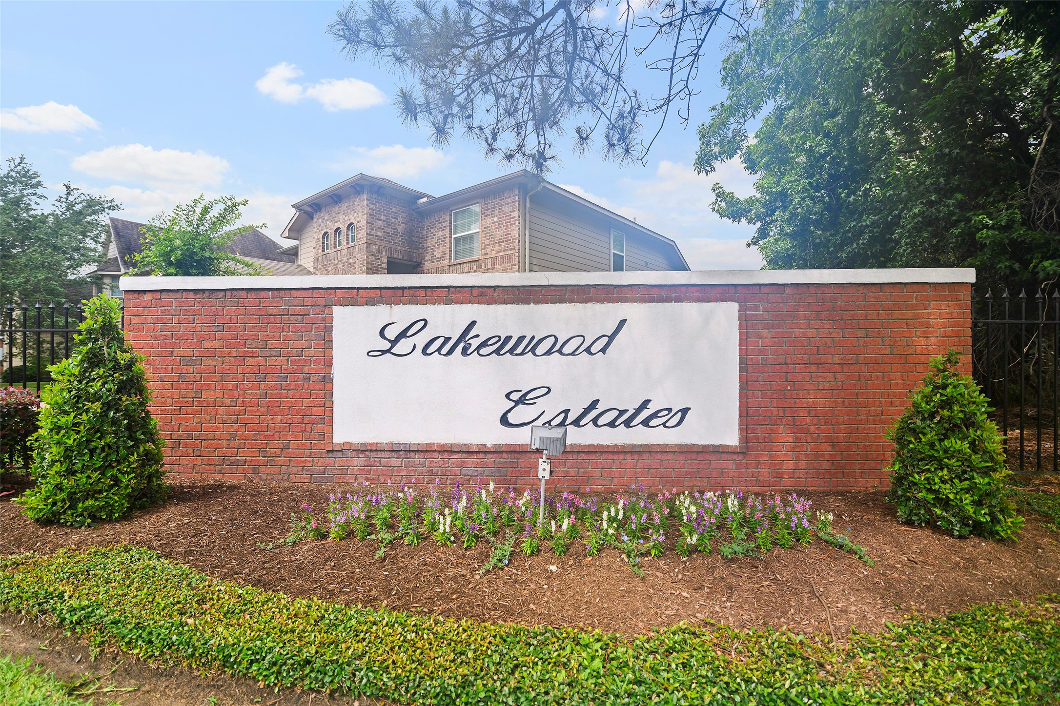 226 Persimmon Drive Property Photo 3