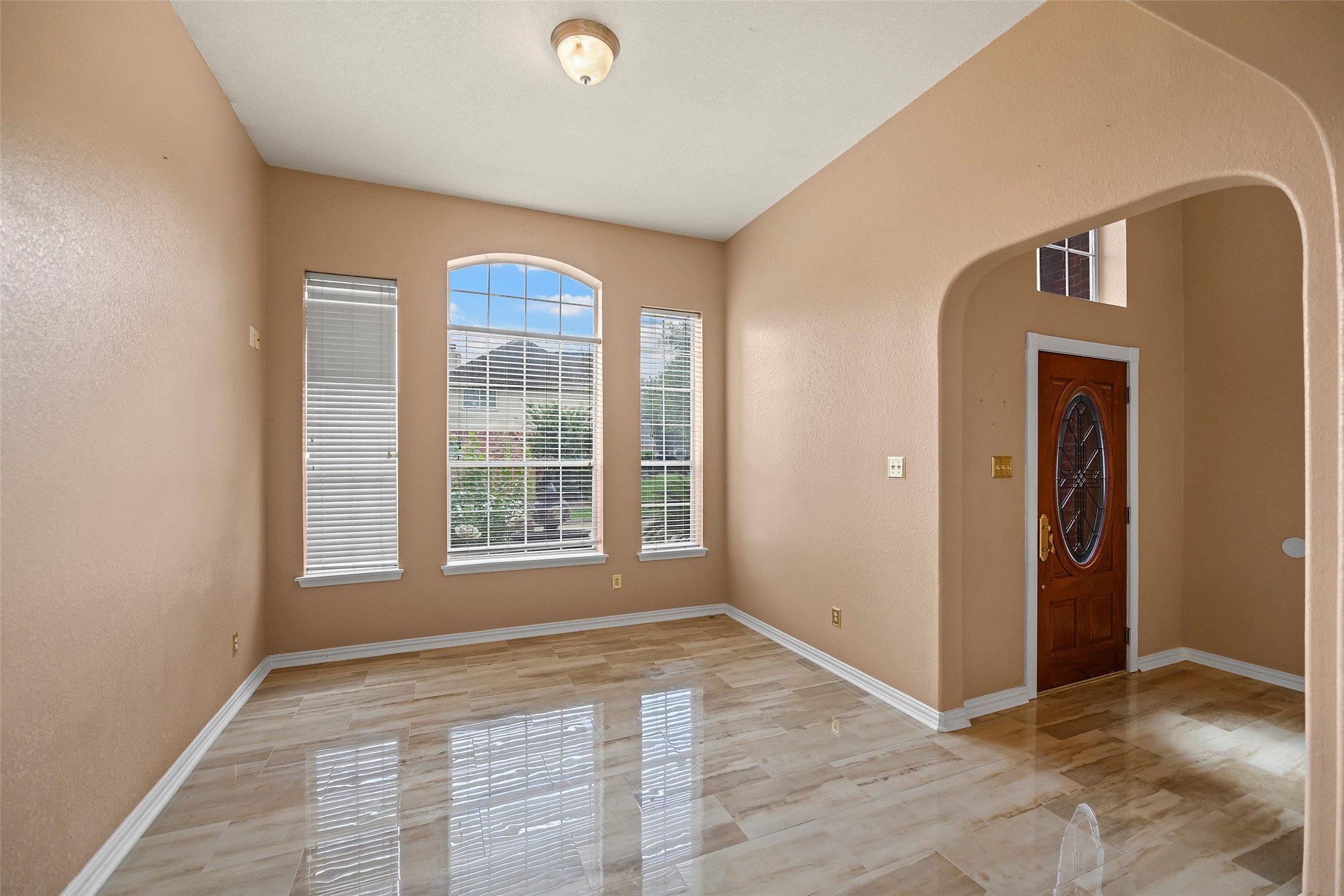 226 Persimmon Drive Property Photo 6