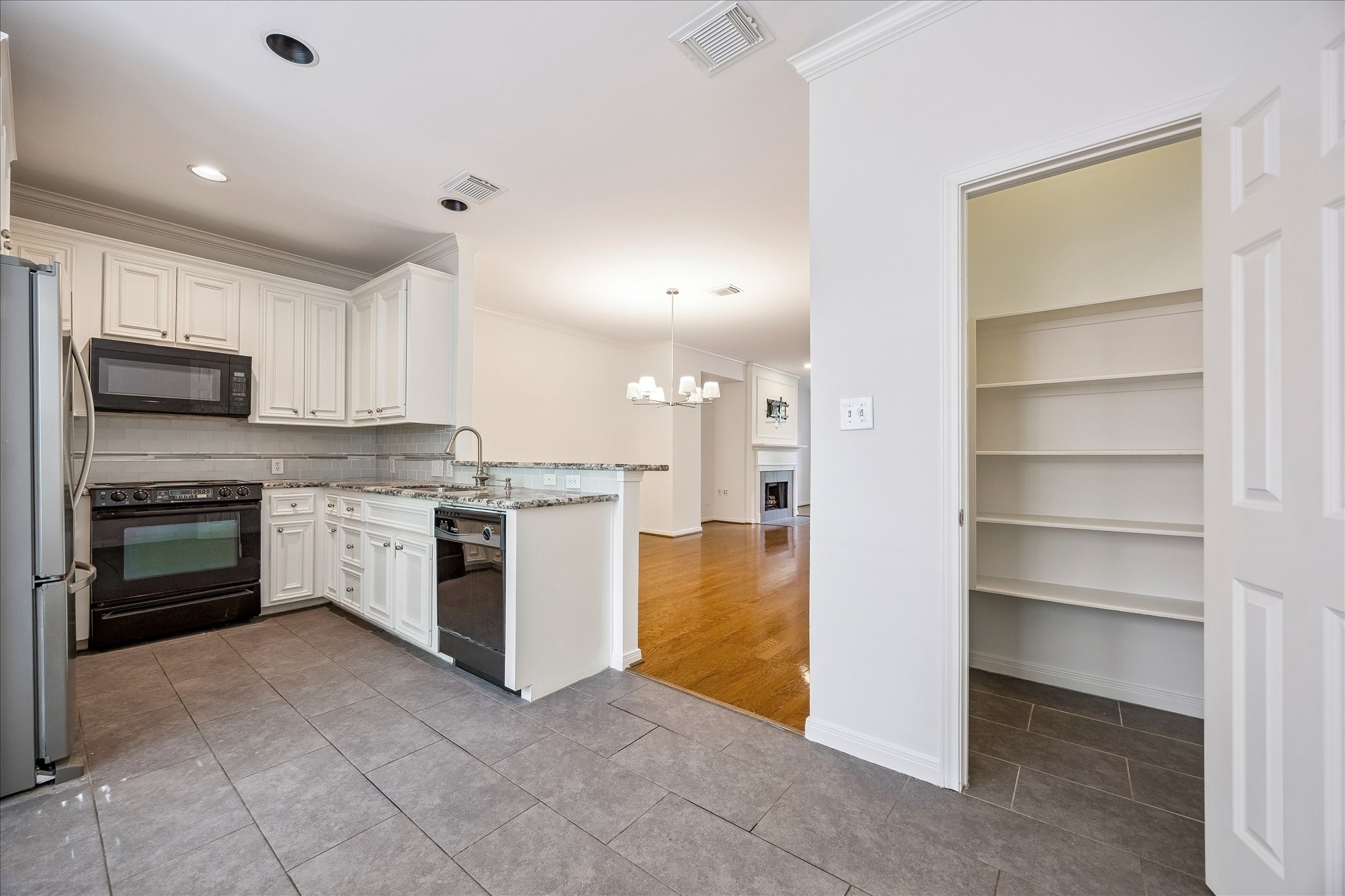1008 Marconi Street A Property Photo 6