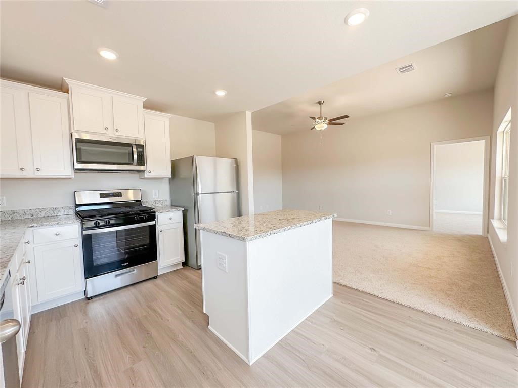 16322 Sweet Grove Drive Property Photo 9
