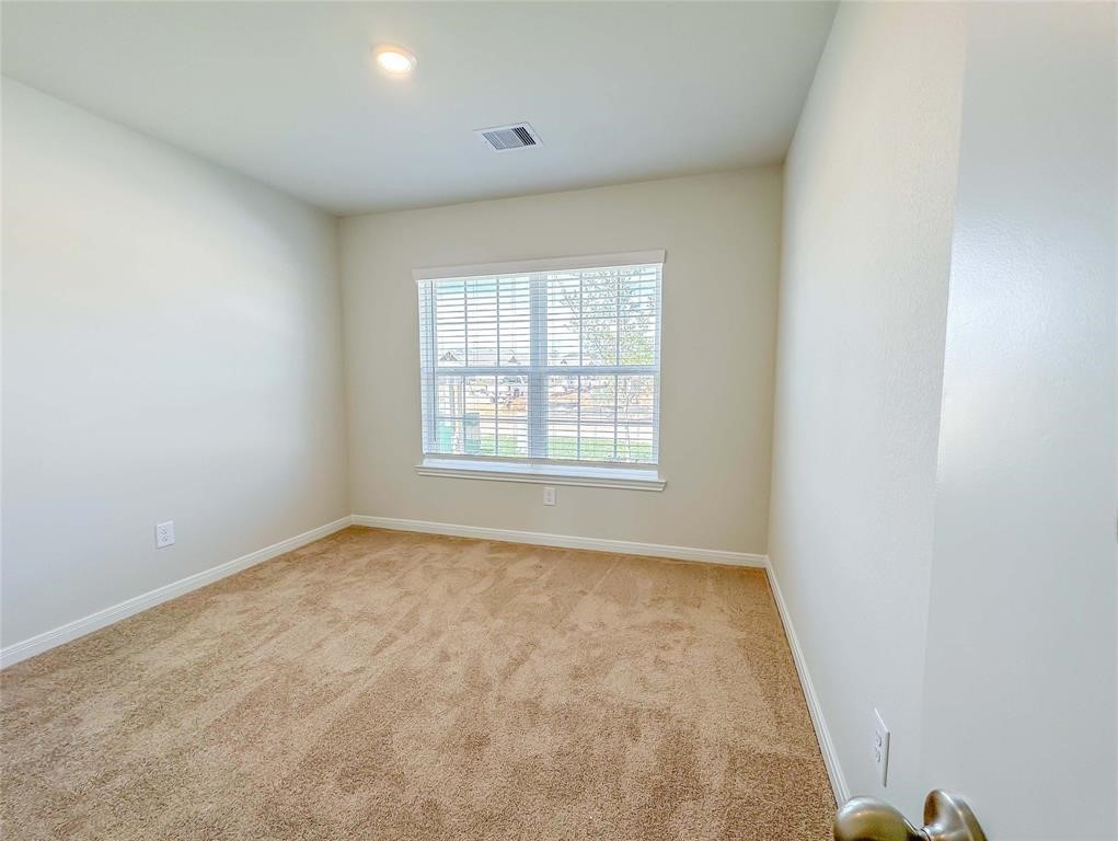 16322 Sweet Grove Drive Property Photo 22