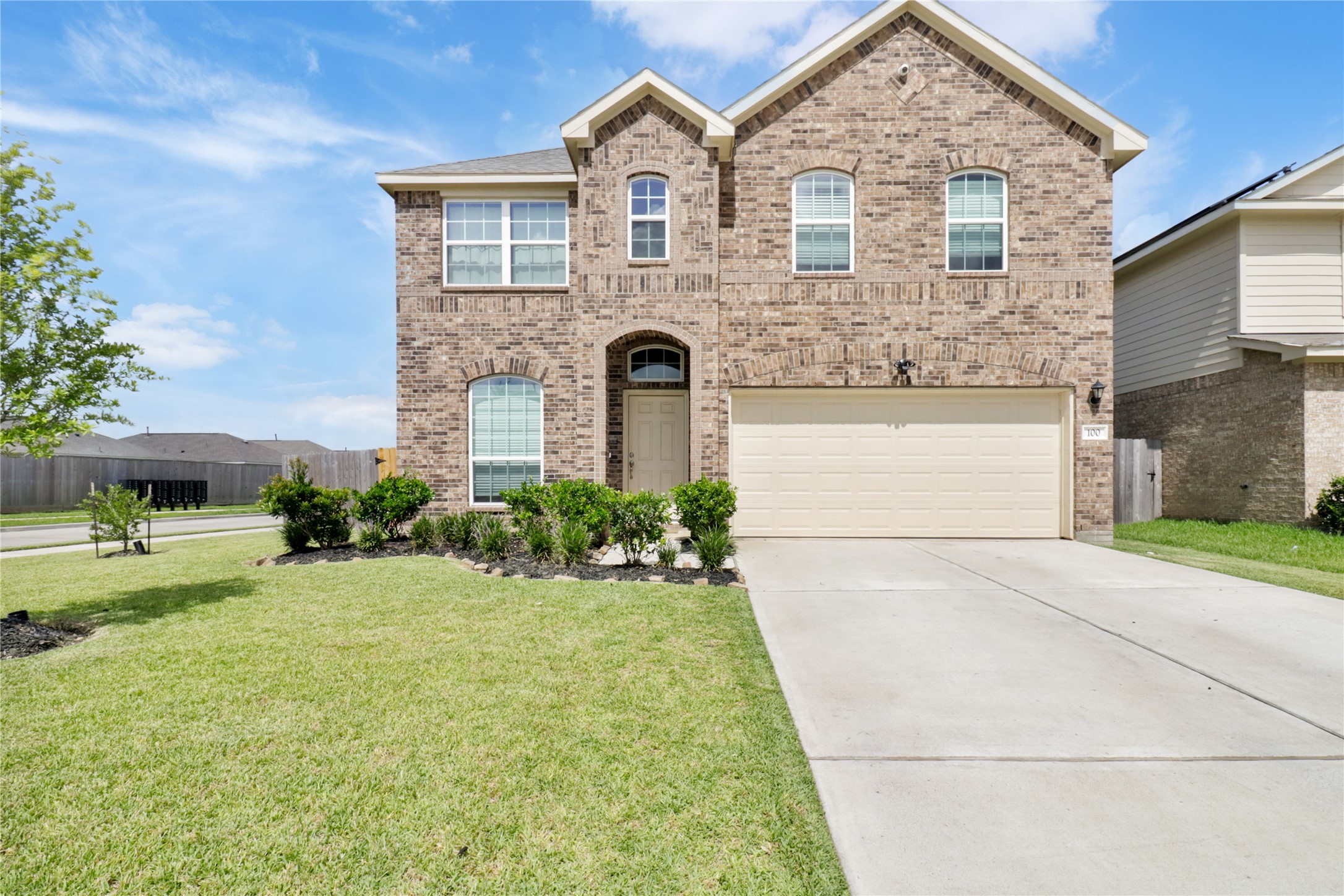 100 Cullen Street Property Photo 1