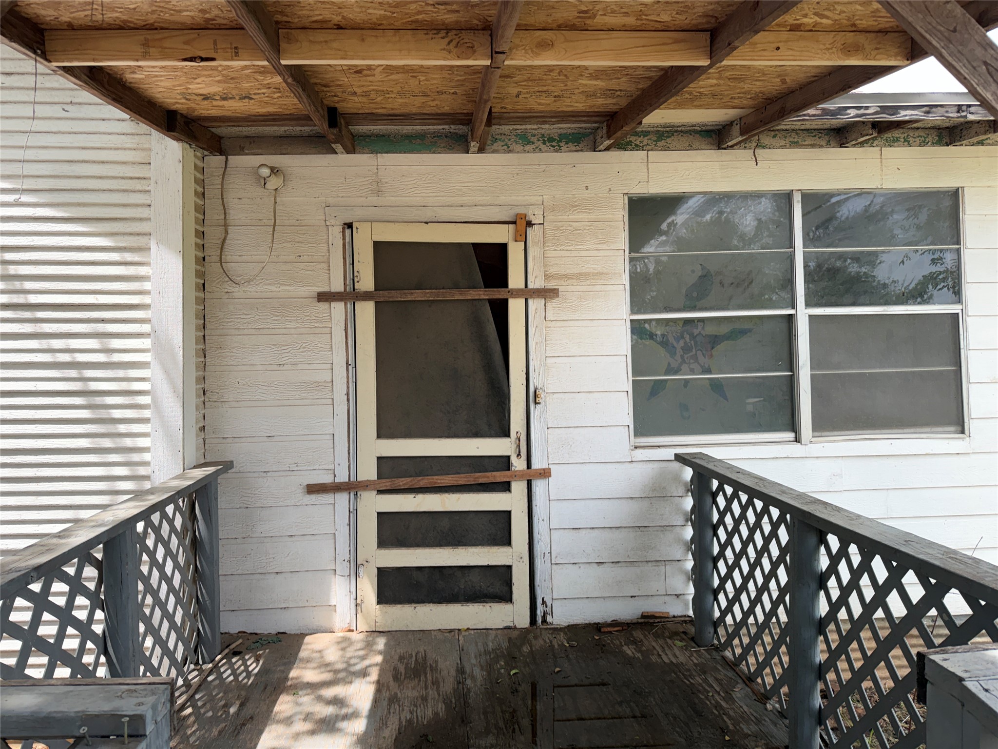 514 W Avenue D Property Photo 1
