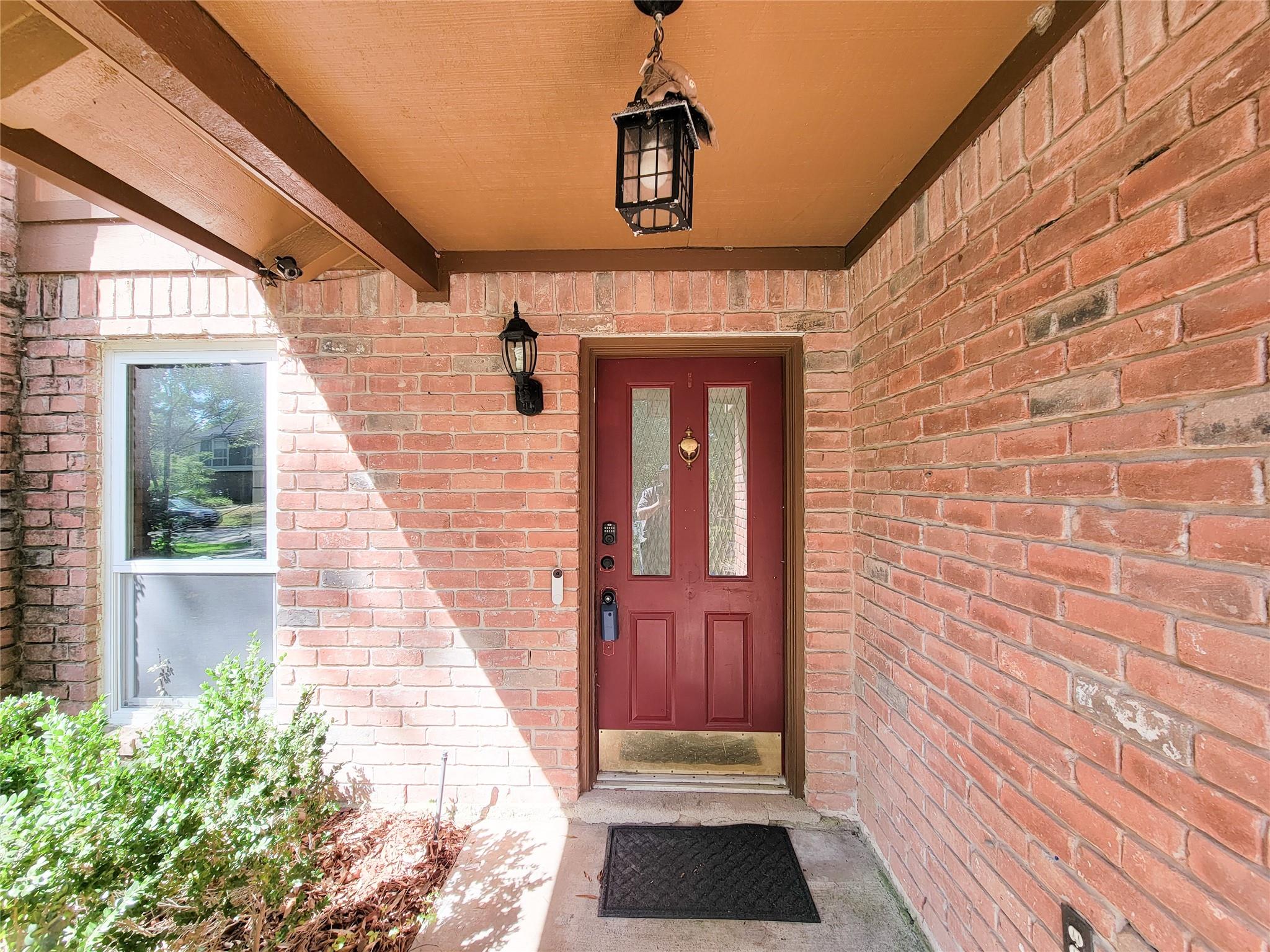 2055 Riverlawn Property Photo 4