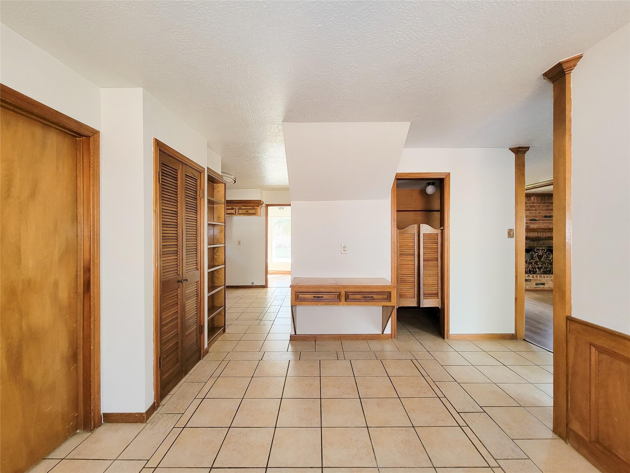 2055 Riverlawn Property Photo 14