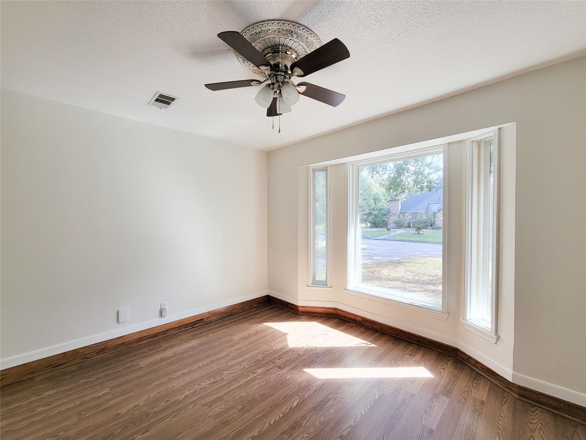 2055 Riverlawn Property Photo 20