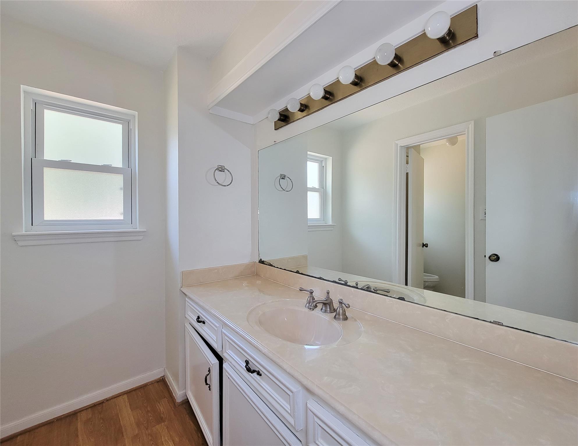 2055 Riverlawn Property Photo 26