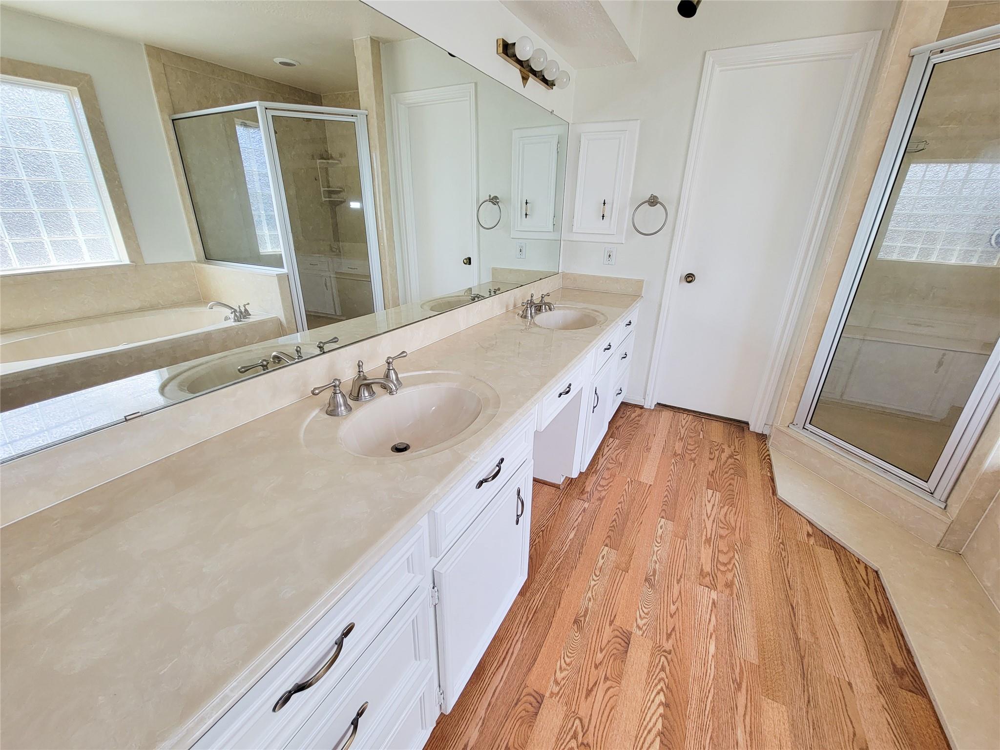 2055 Riverlawn Property Photo 33